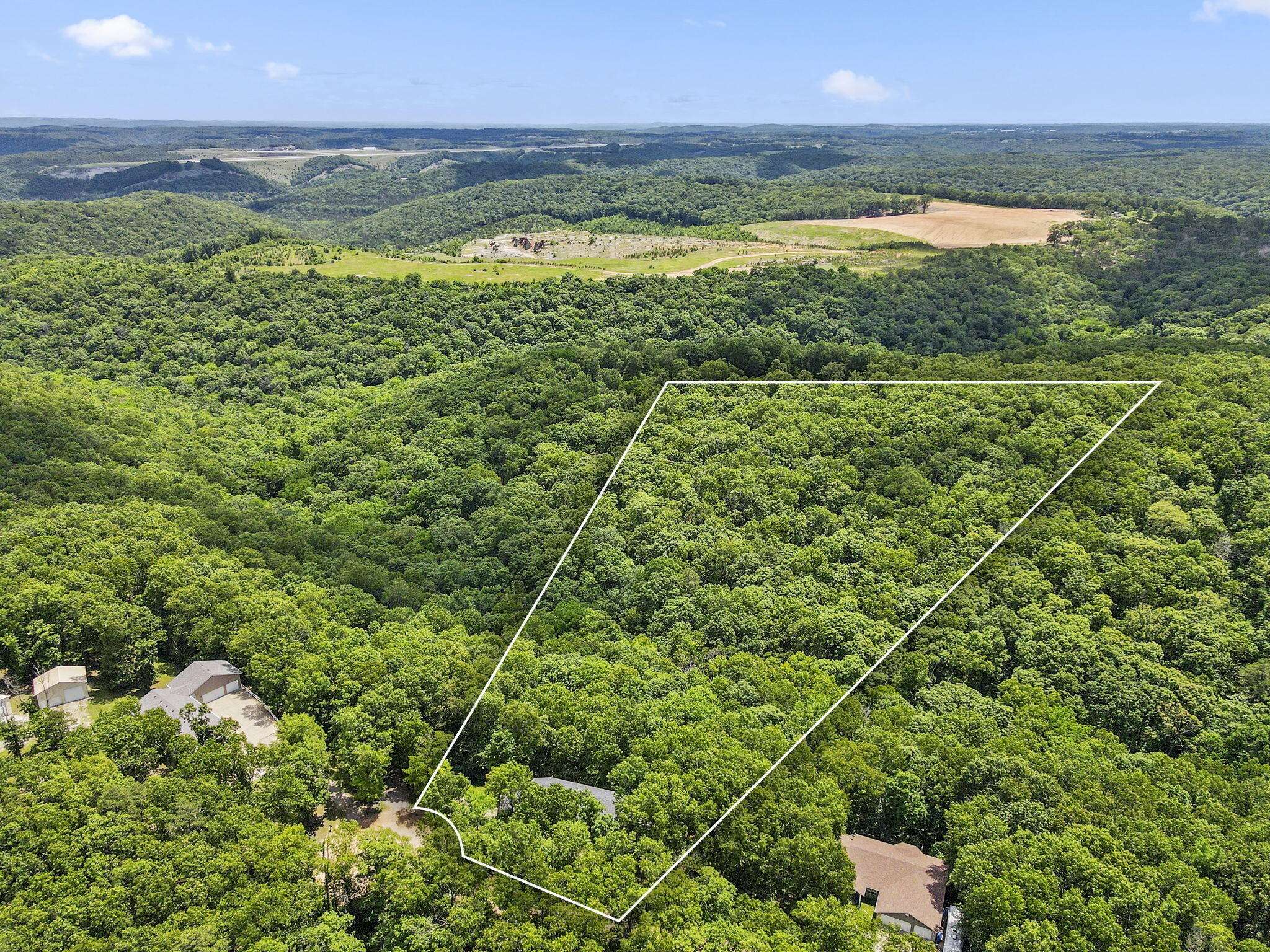 Hollister, MO 65672,368 Whitfield LN