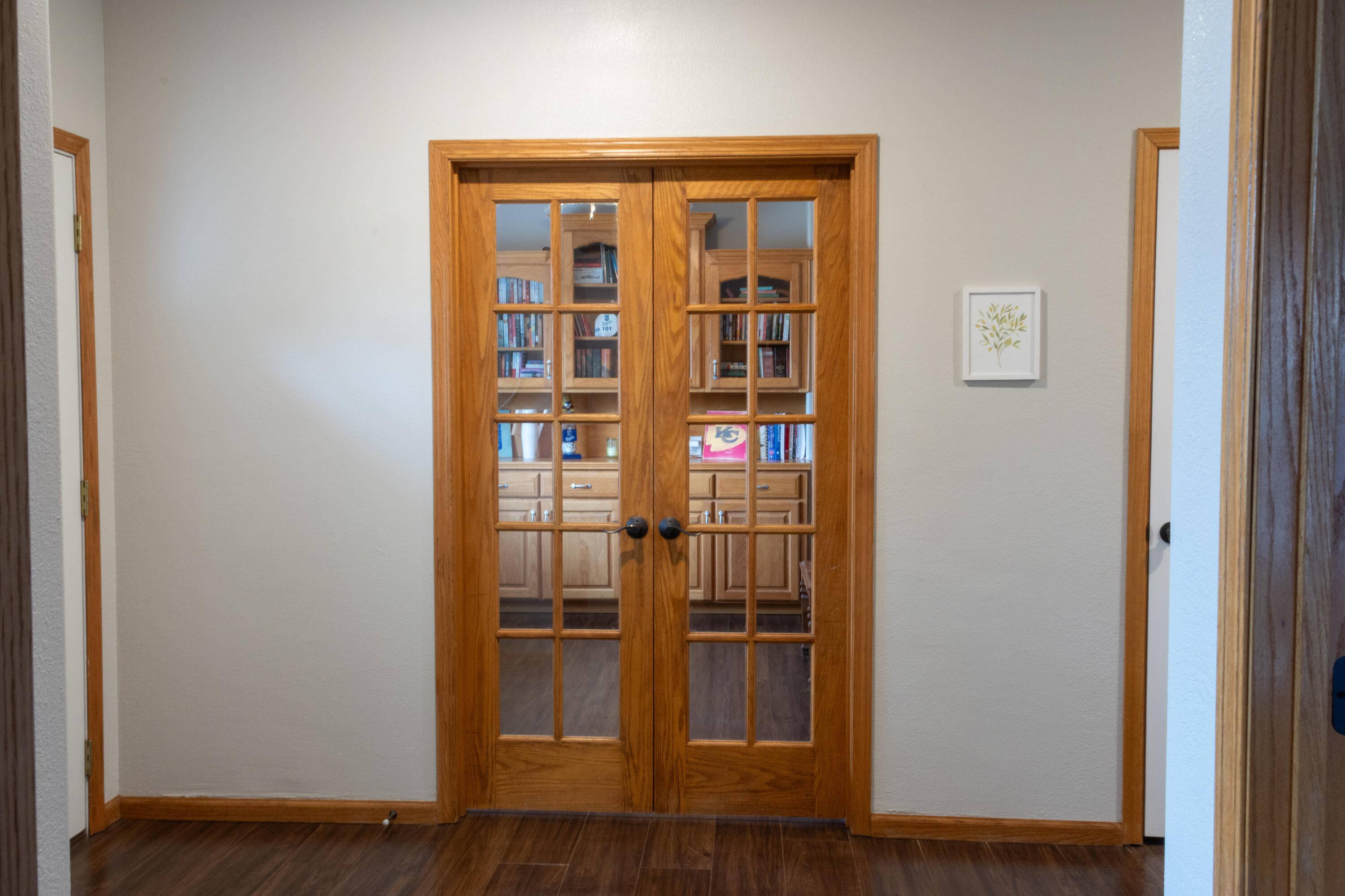 Bolivar, MO 65613,1585 S Mission AVE