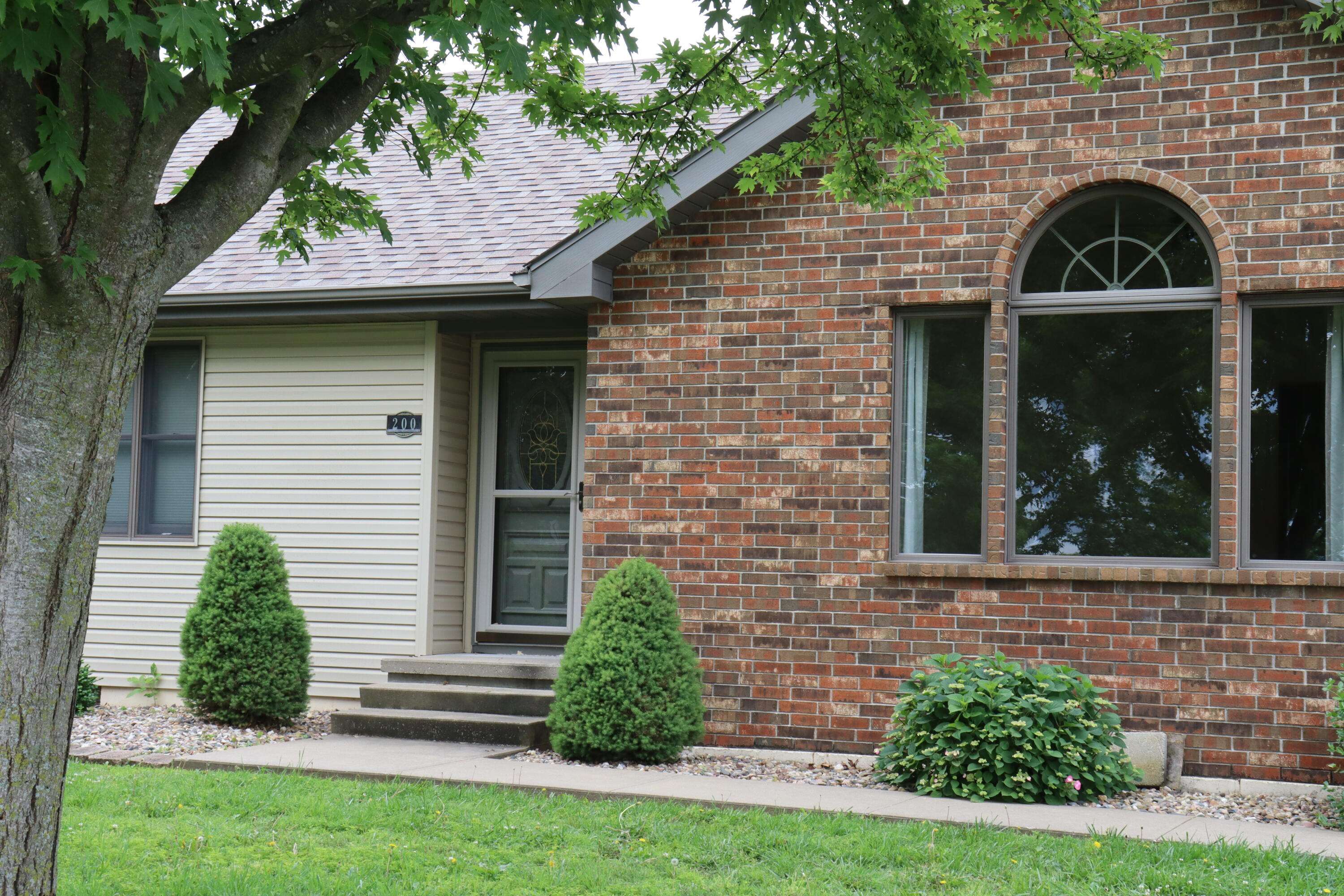 Stockton, MO 65785,200 N Blair DR