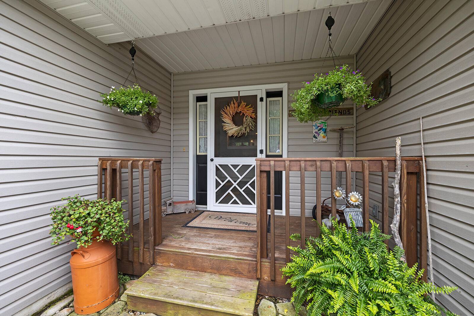 Ozark, MO 65721,300 Rockytop LN