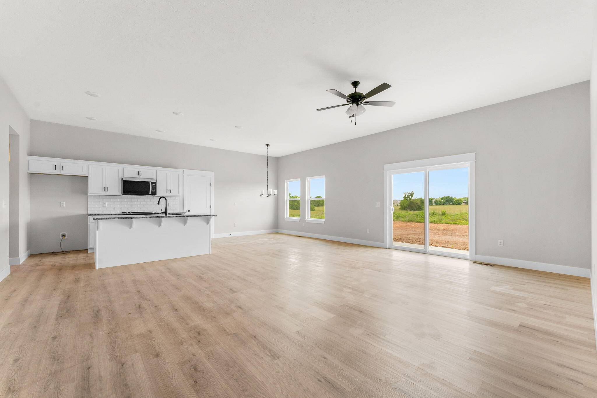 Nixa, MO 65714,1312 N Maxine AVE