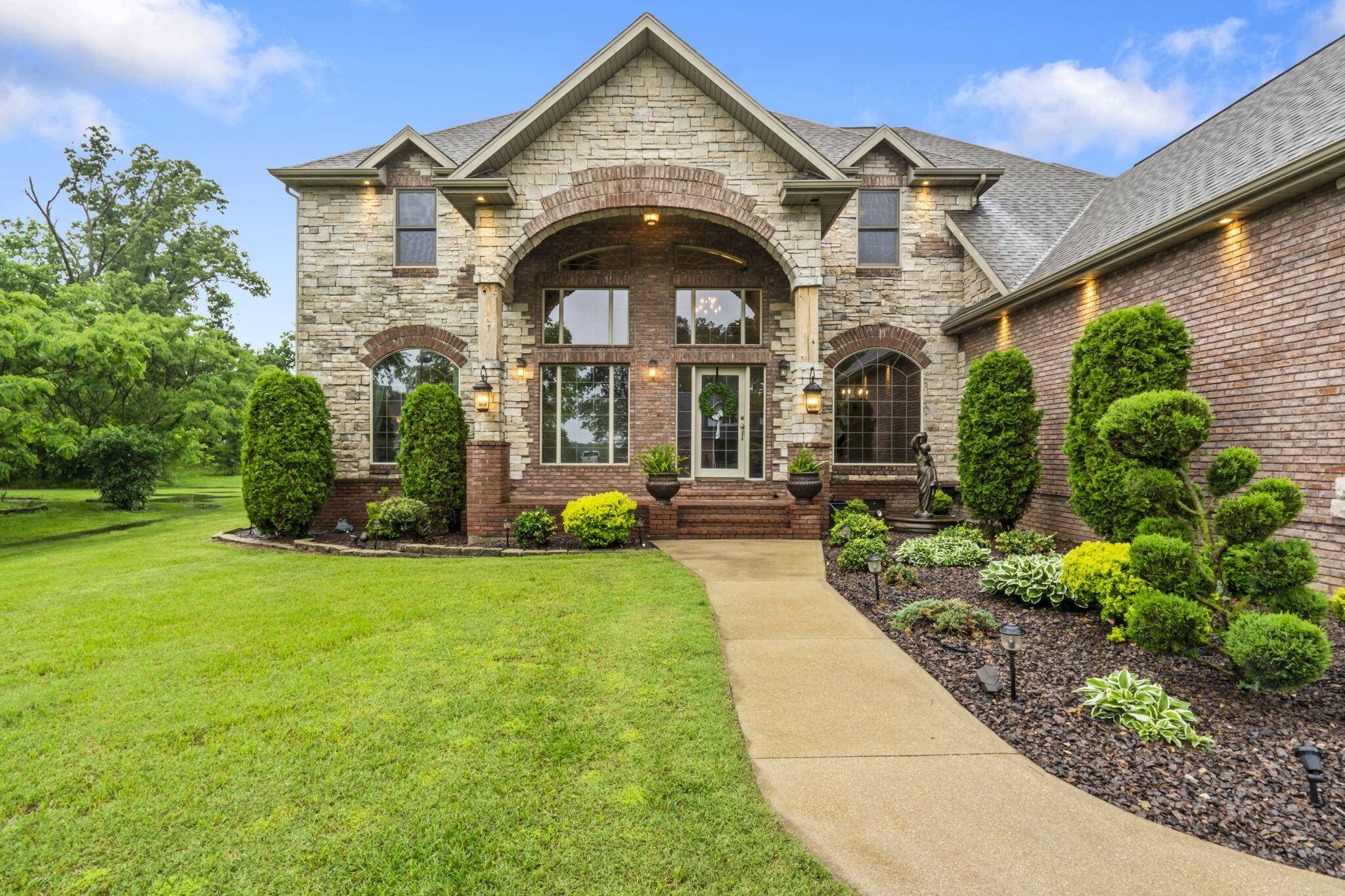 Lebanon, MO 65536,2421 Candlebark LN