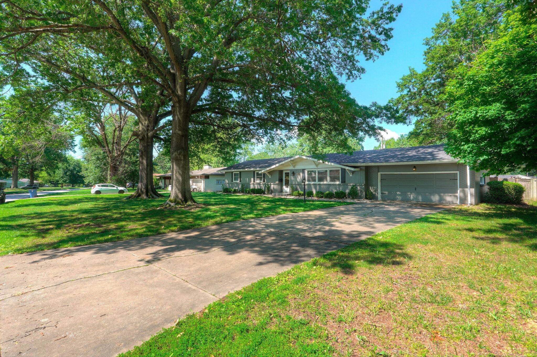 Springfield, MO 65804,1983 S Meadowview AVE