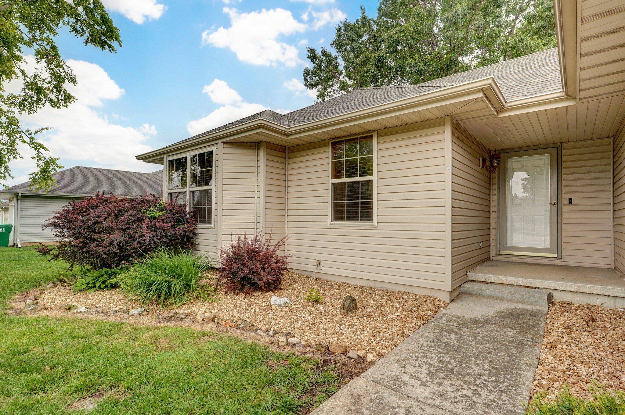 Willard, MO 65781,217 Arrowhead RD
