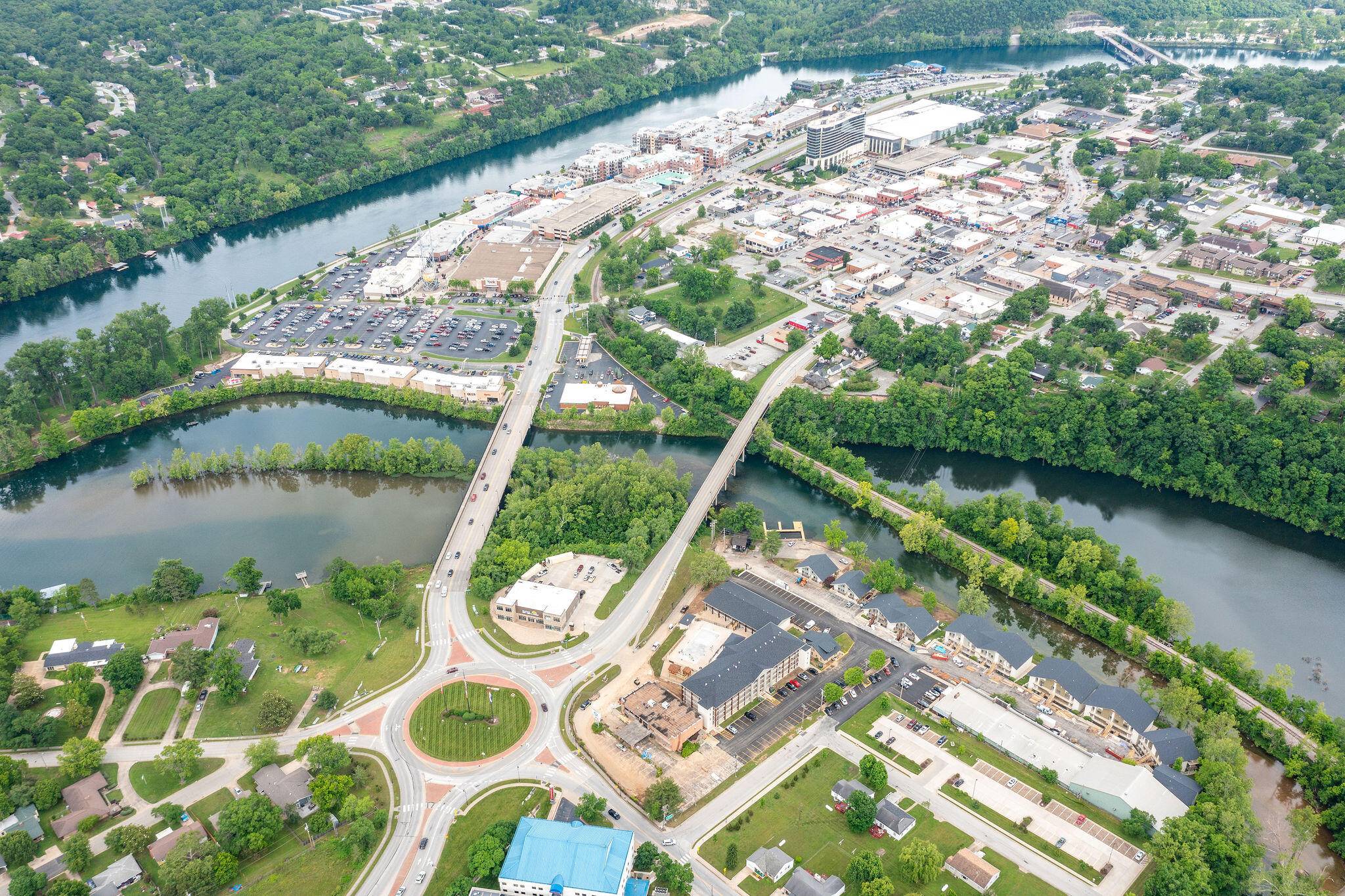 Branson, MO 65616,403 Veterans BLVD #101 (H1)