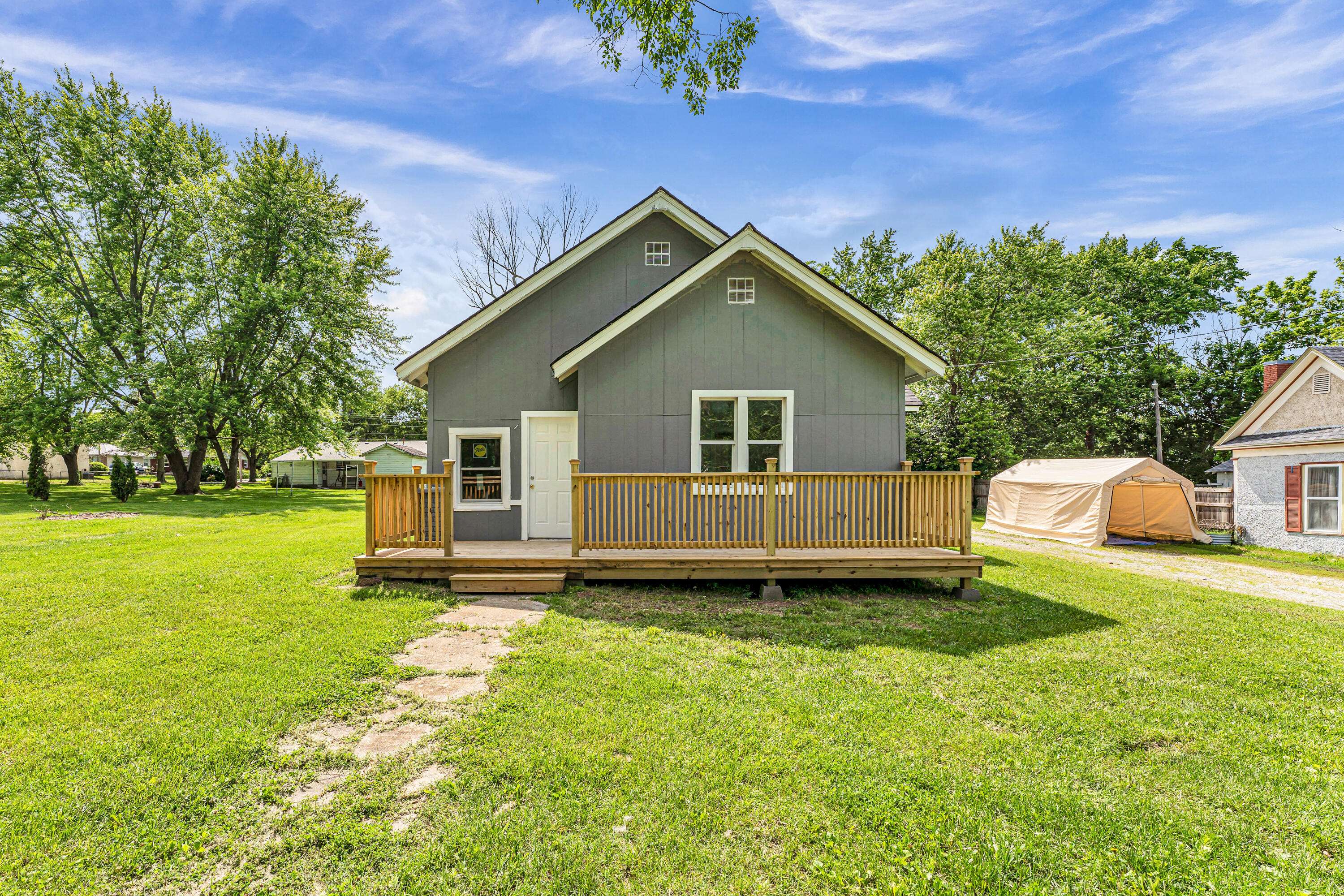 Marshfield, MO 65706,333 N Clay ST