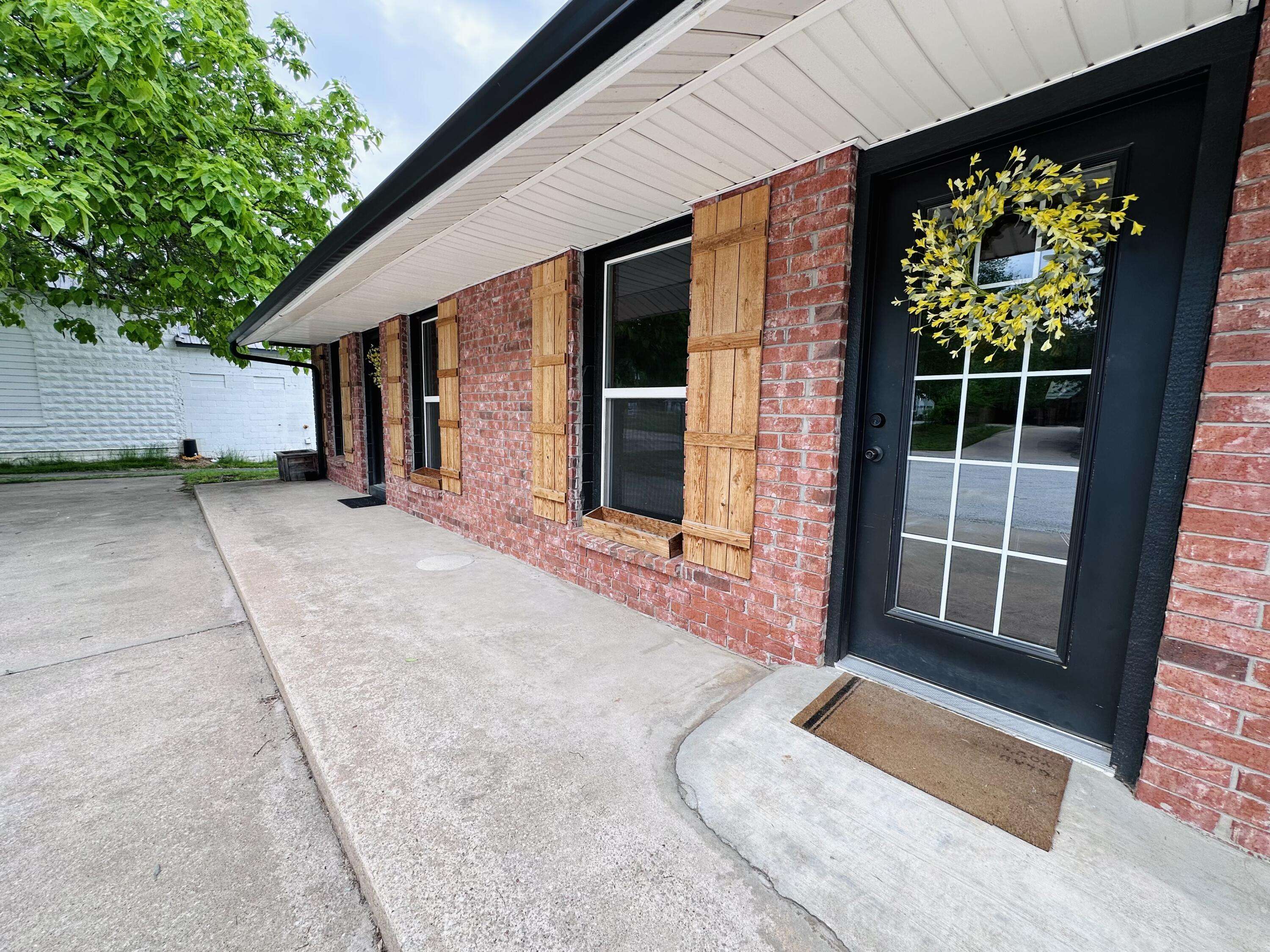 Anderson, MO 64831,300 Jefferson ST