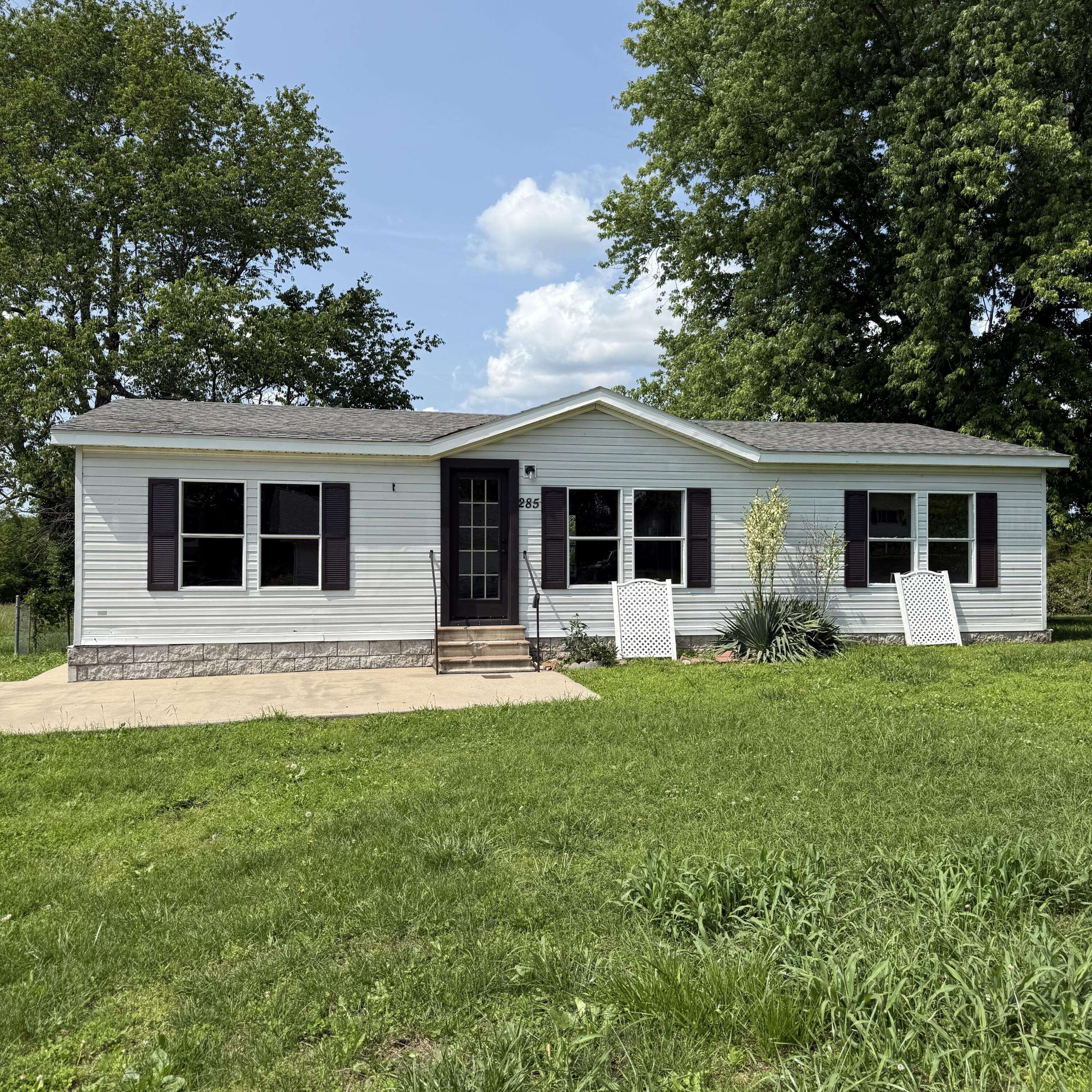 Sparta, MO 65753,285 Water ST