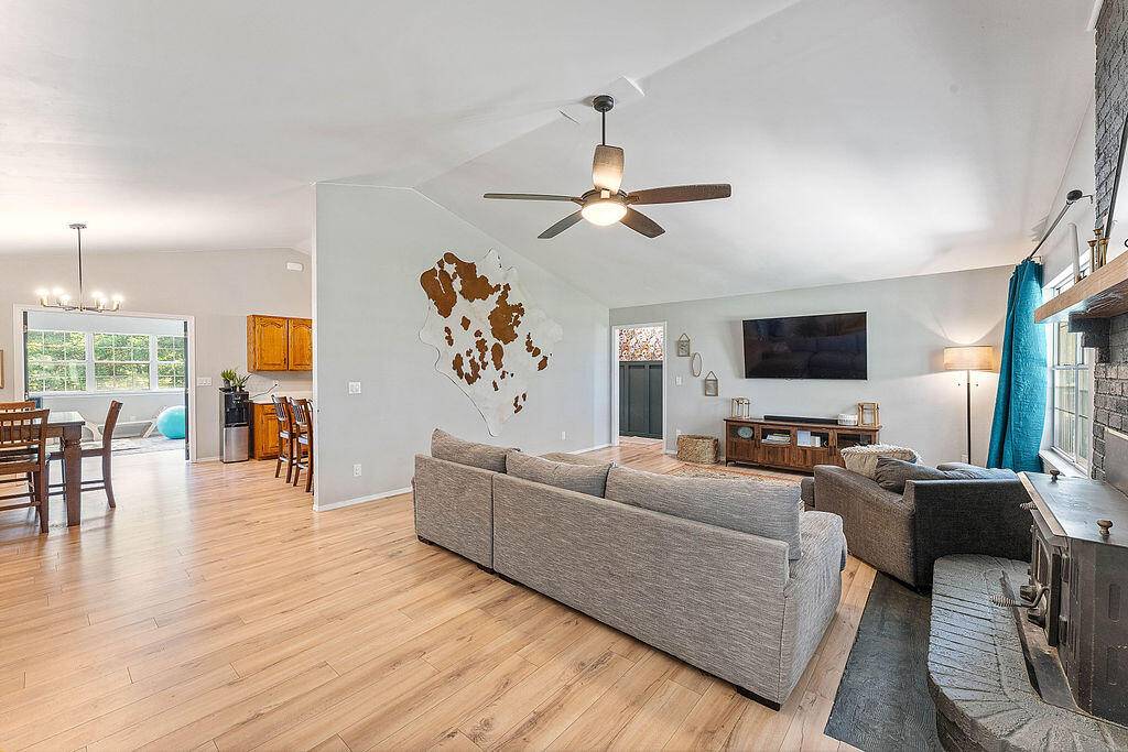 Southwest City, MO 64863,345 Fort LN