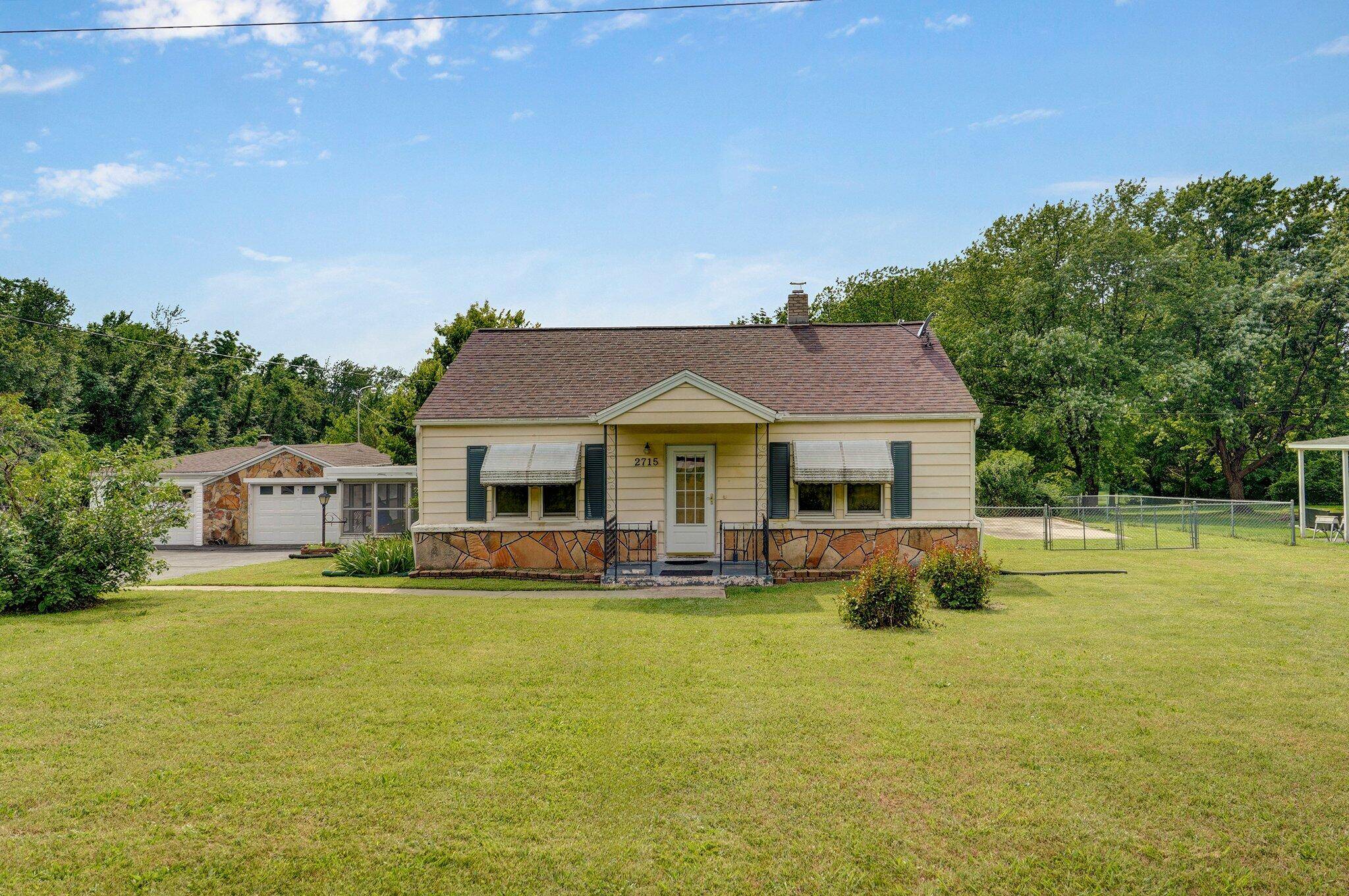 Springfield, MO 65803,2715 N Oakland AVE