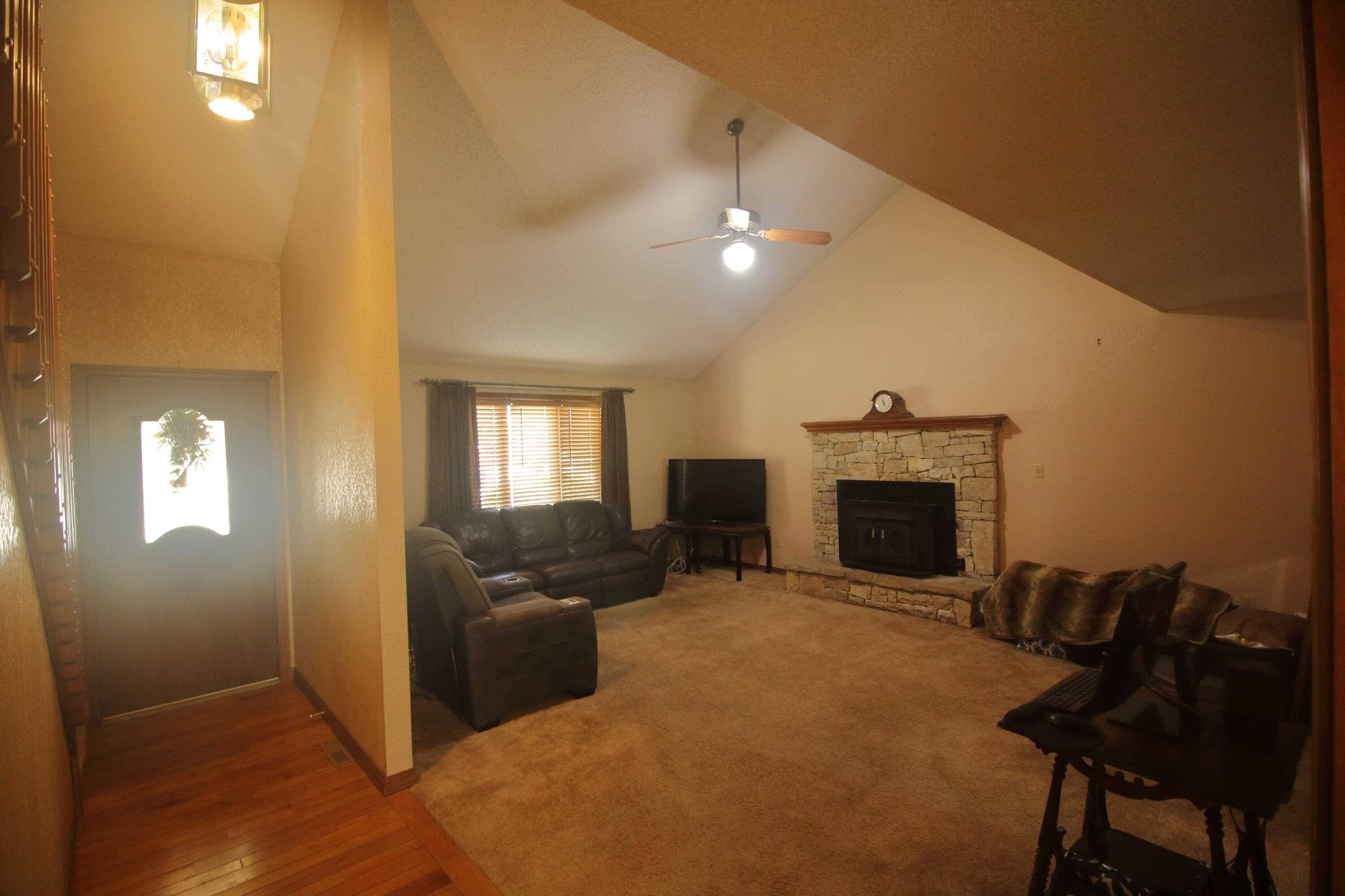 Springfield, MO 65810,682 E High Point ST