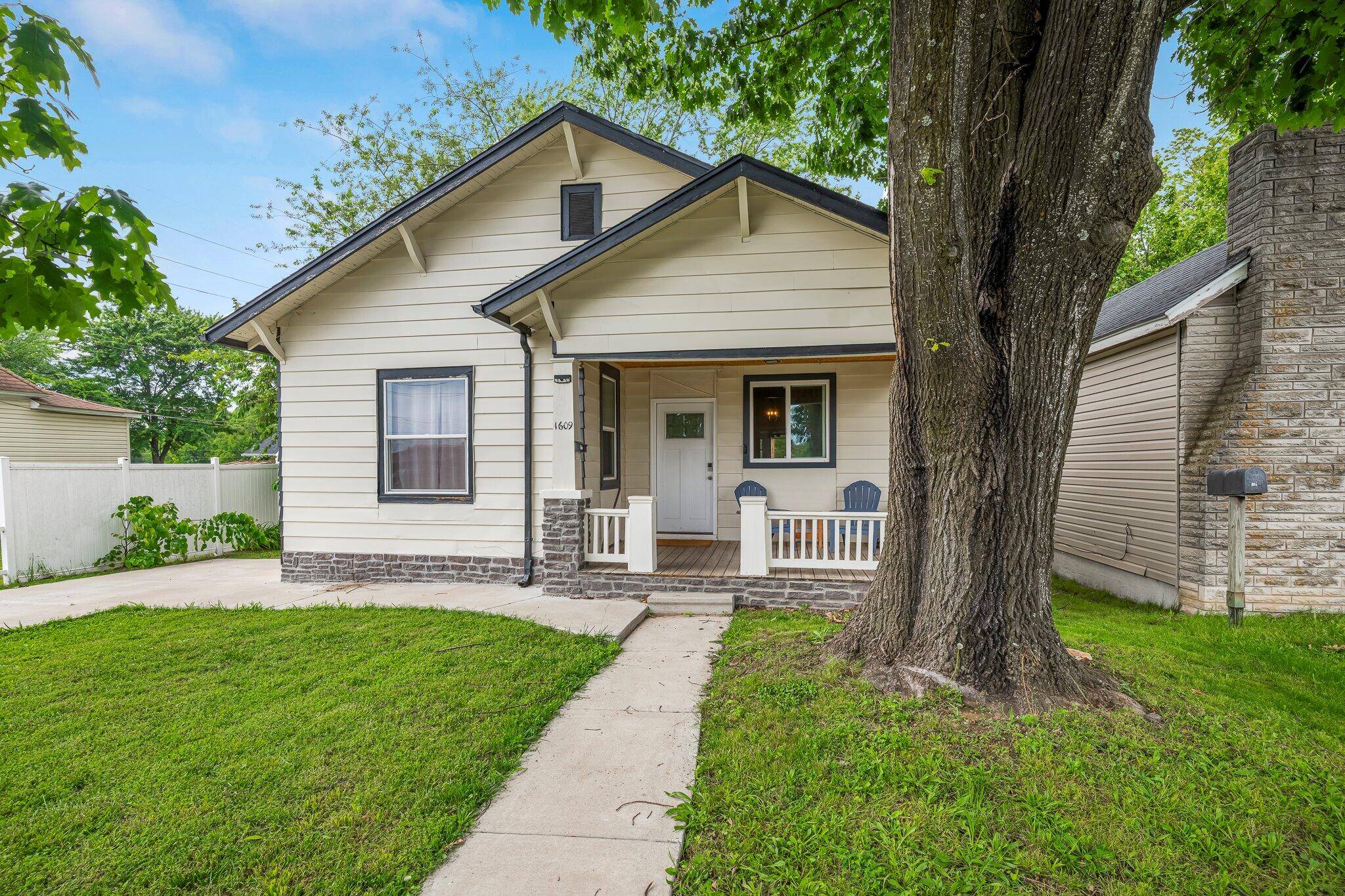 Springfield, MO 65803,1609 N Lyon AVE
