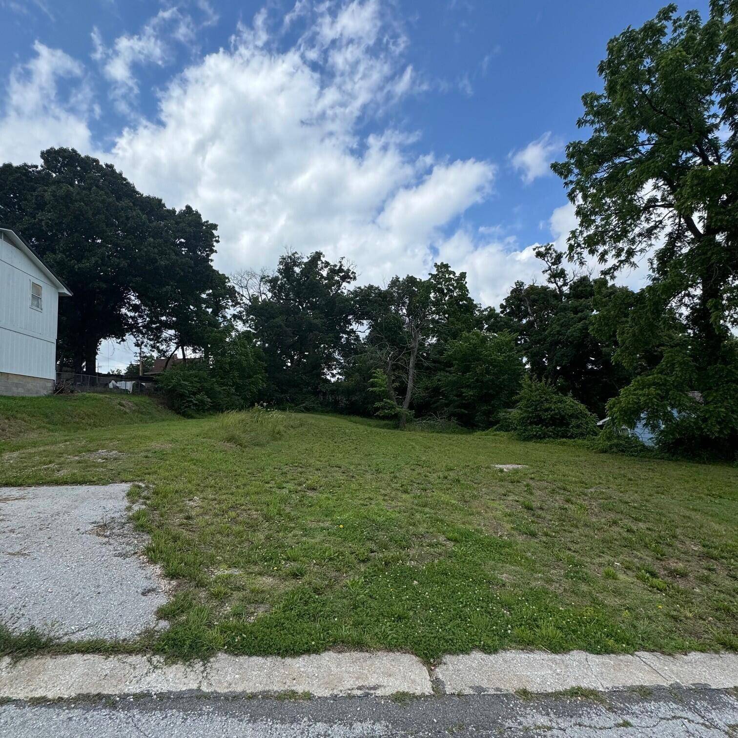 Neosho, MO 64850,518 Joplin Street