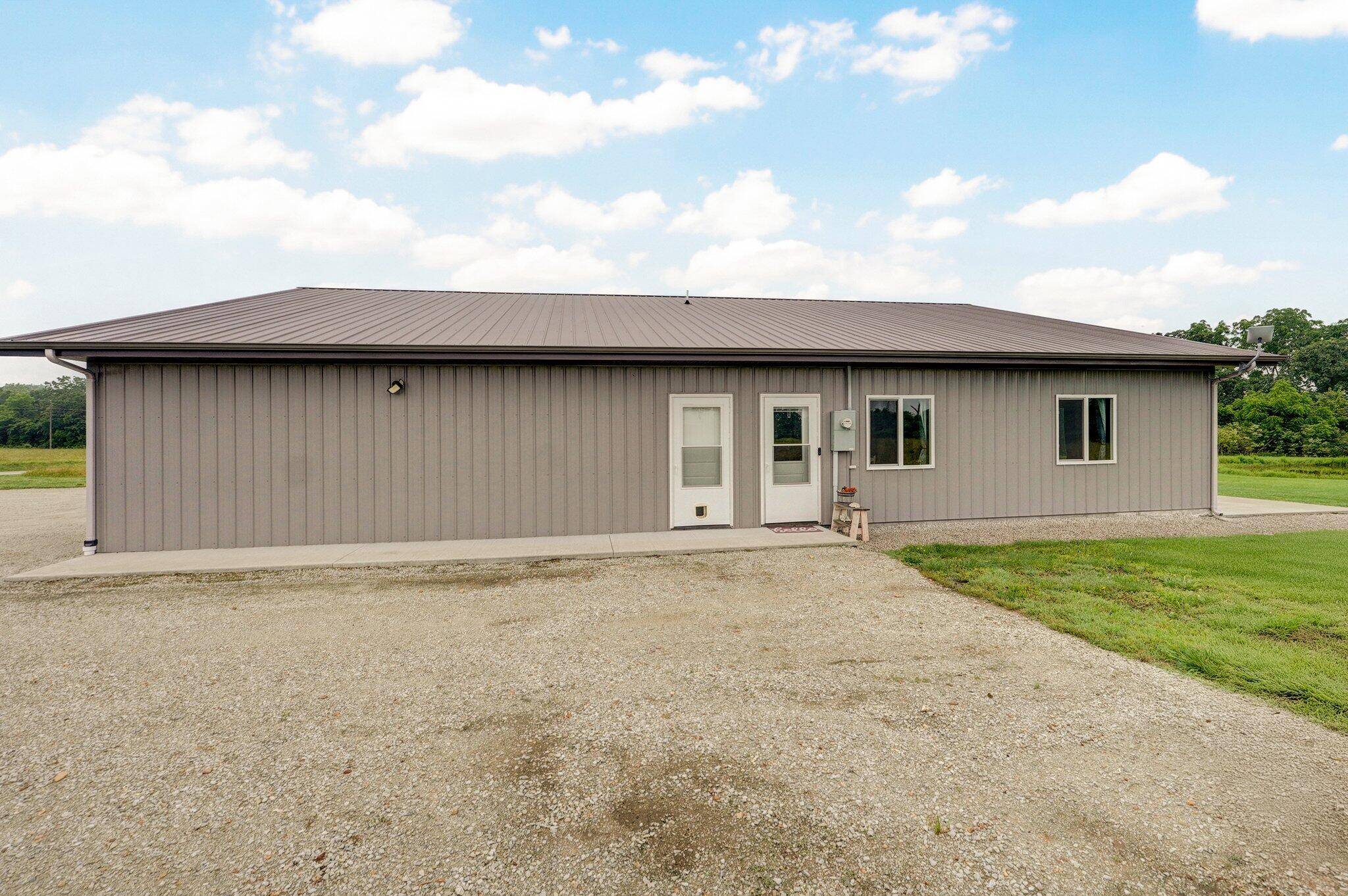 Aurora, MO 65605,22510 Lawrence 1200