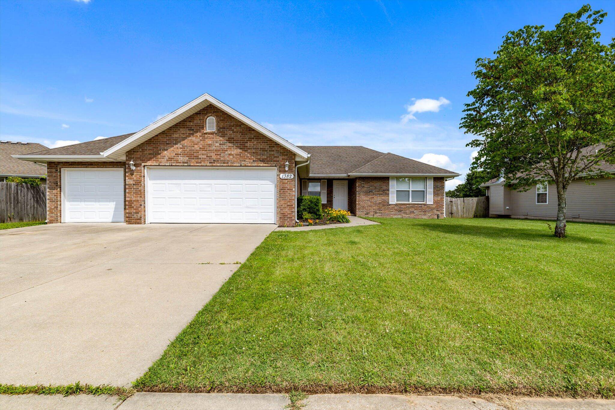 Republic, MO 65738,1382 S Kristopher AVE