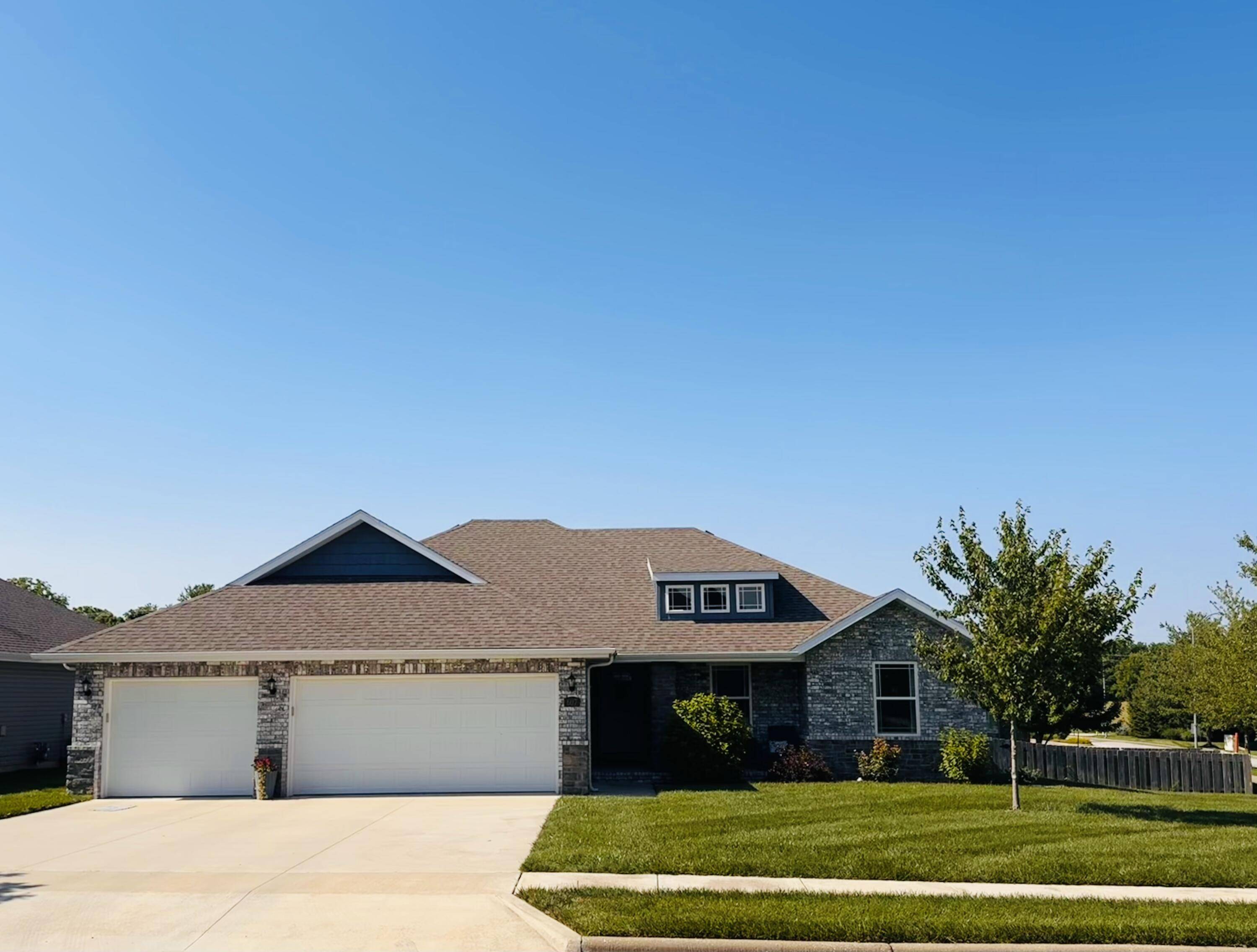 Nixa, MO 65714,607 E Selby DR