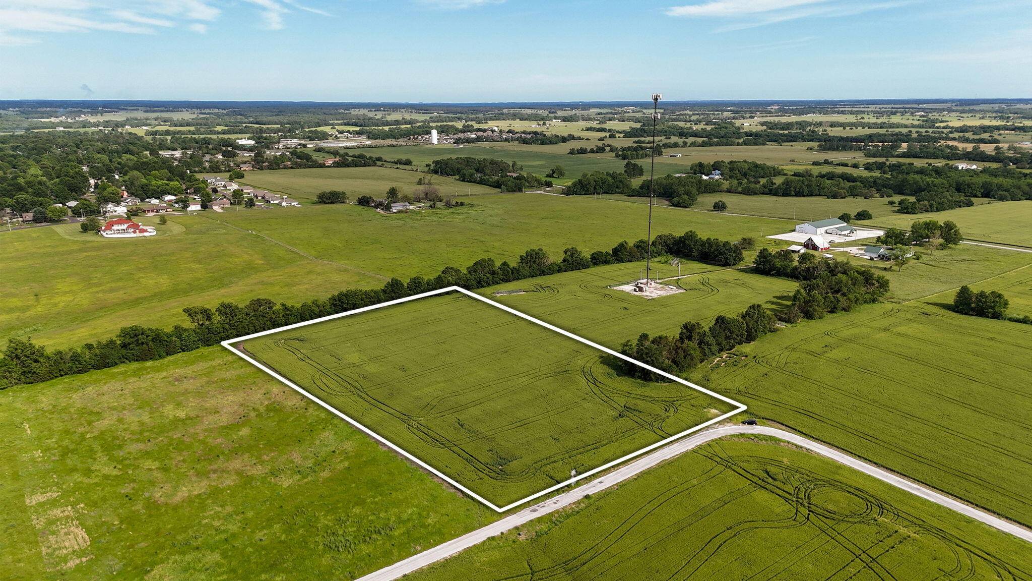 Monett, MO 65708,000 Private Road 2018