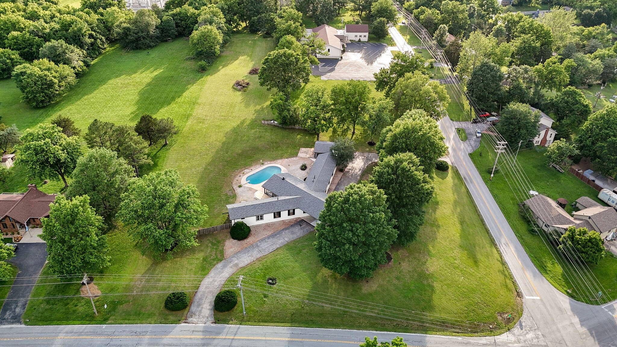 Springfield, MO 65810,5021 S Farm Rd 137