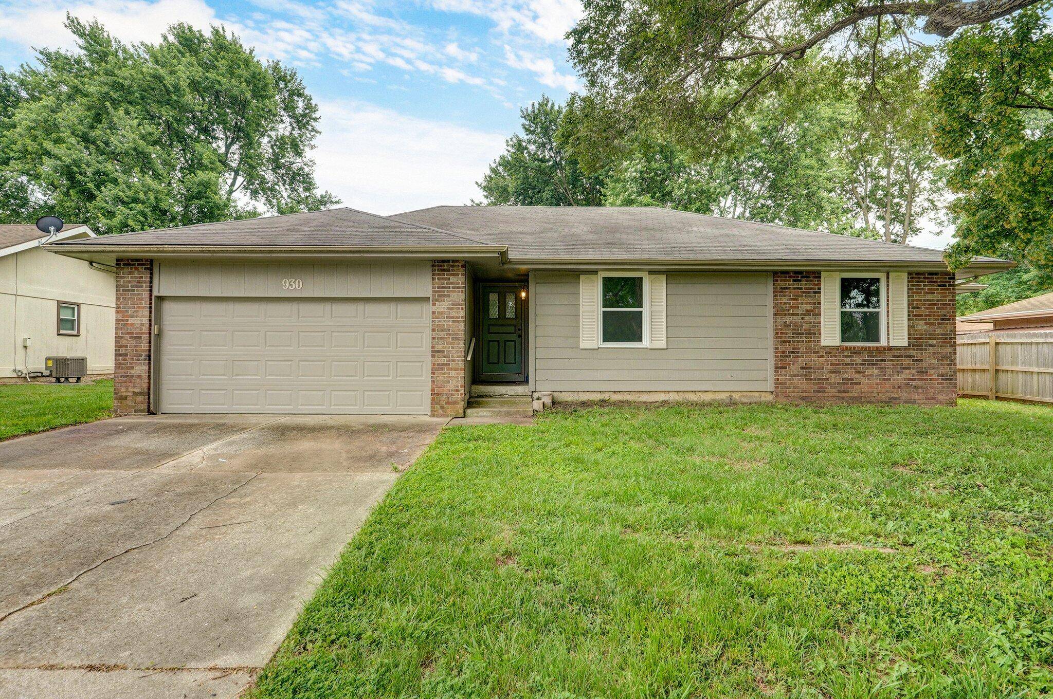 Springfield, MO 65807,930 W Sunset ST