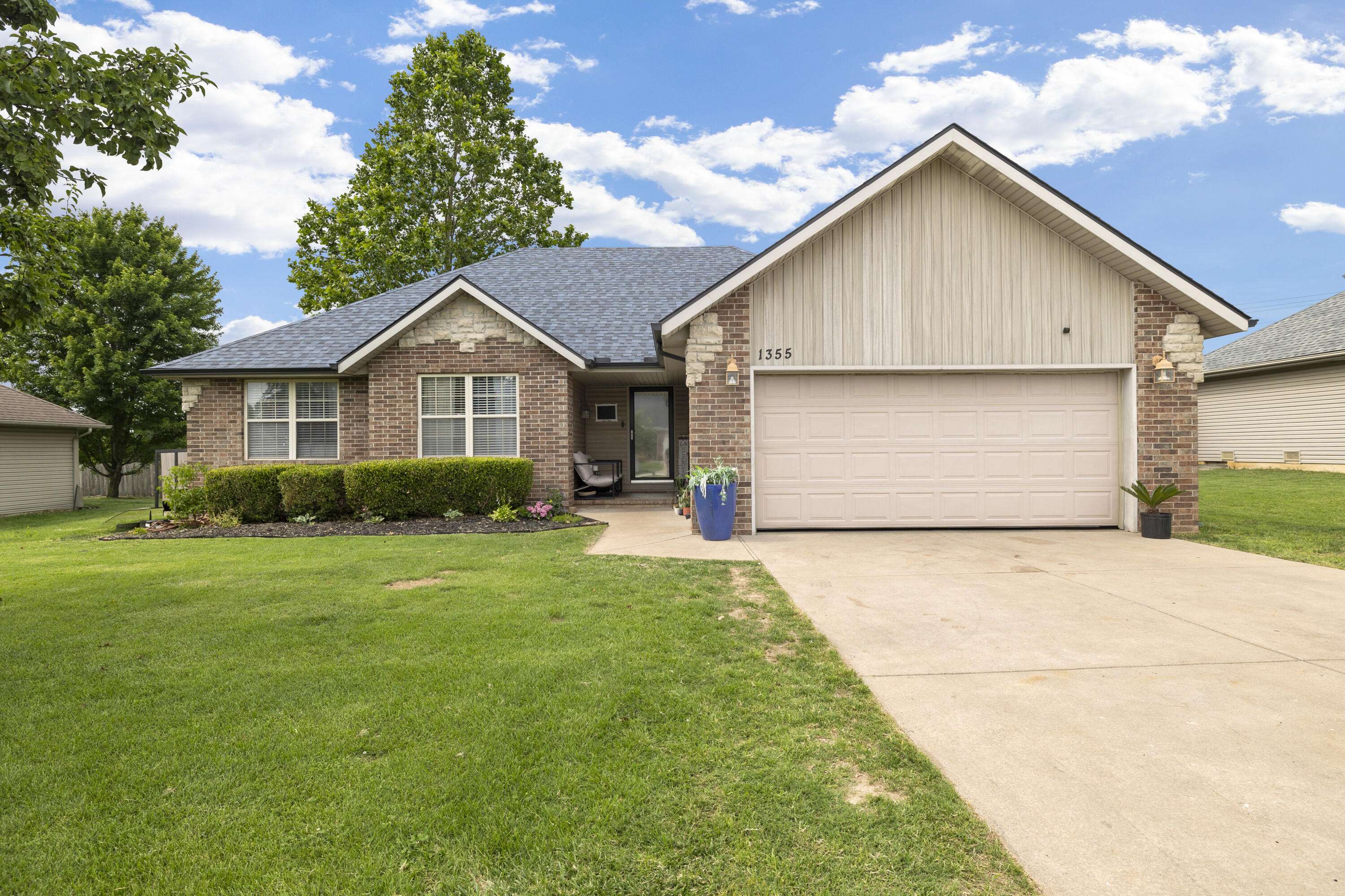 Nixa, MO 65714,1355 W Stone House RD