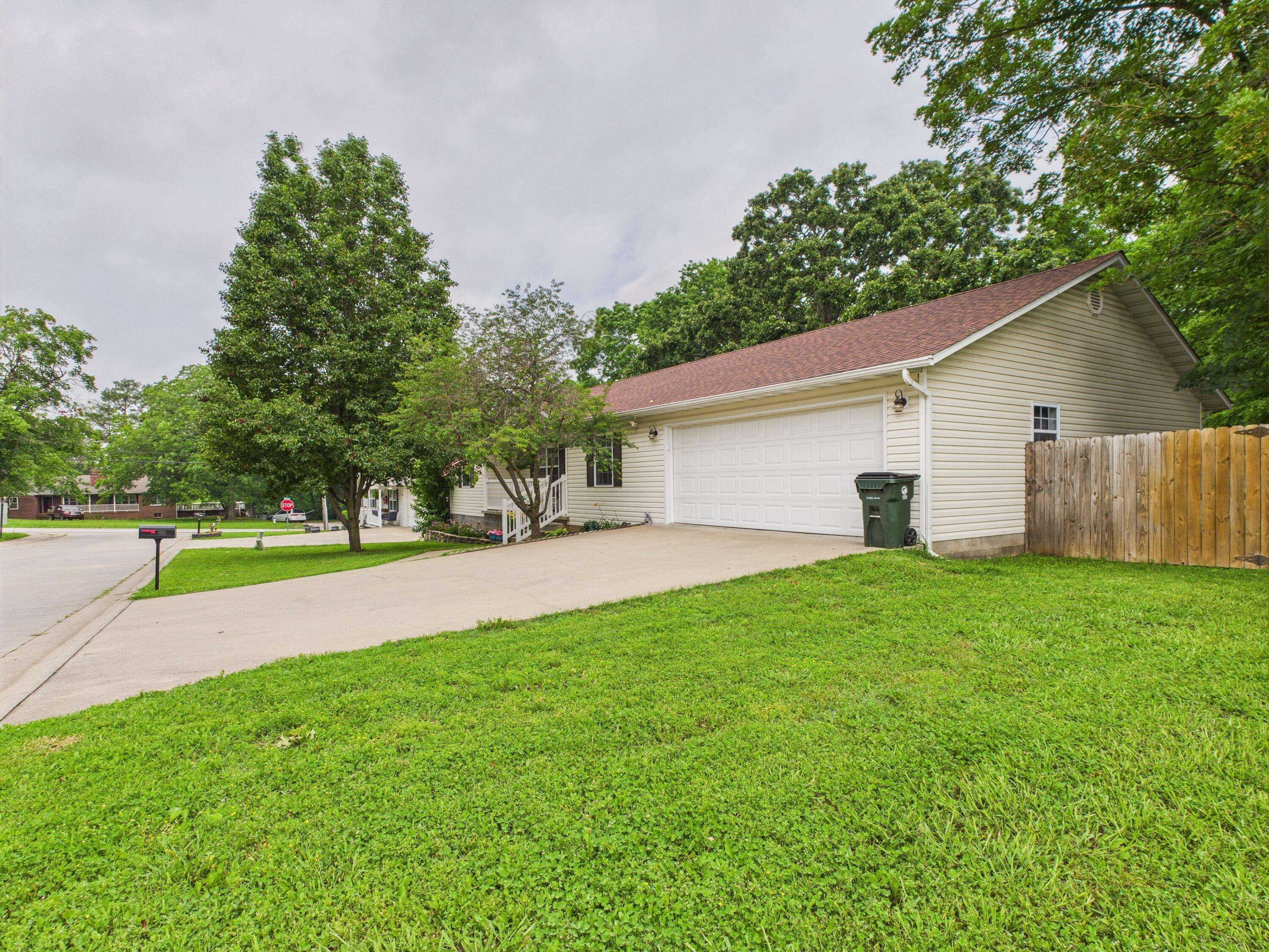 Berryville, AR 72616,104 Paradise Cove LN