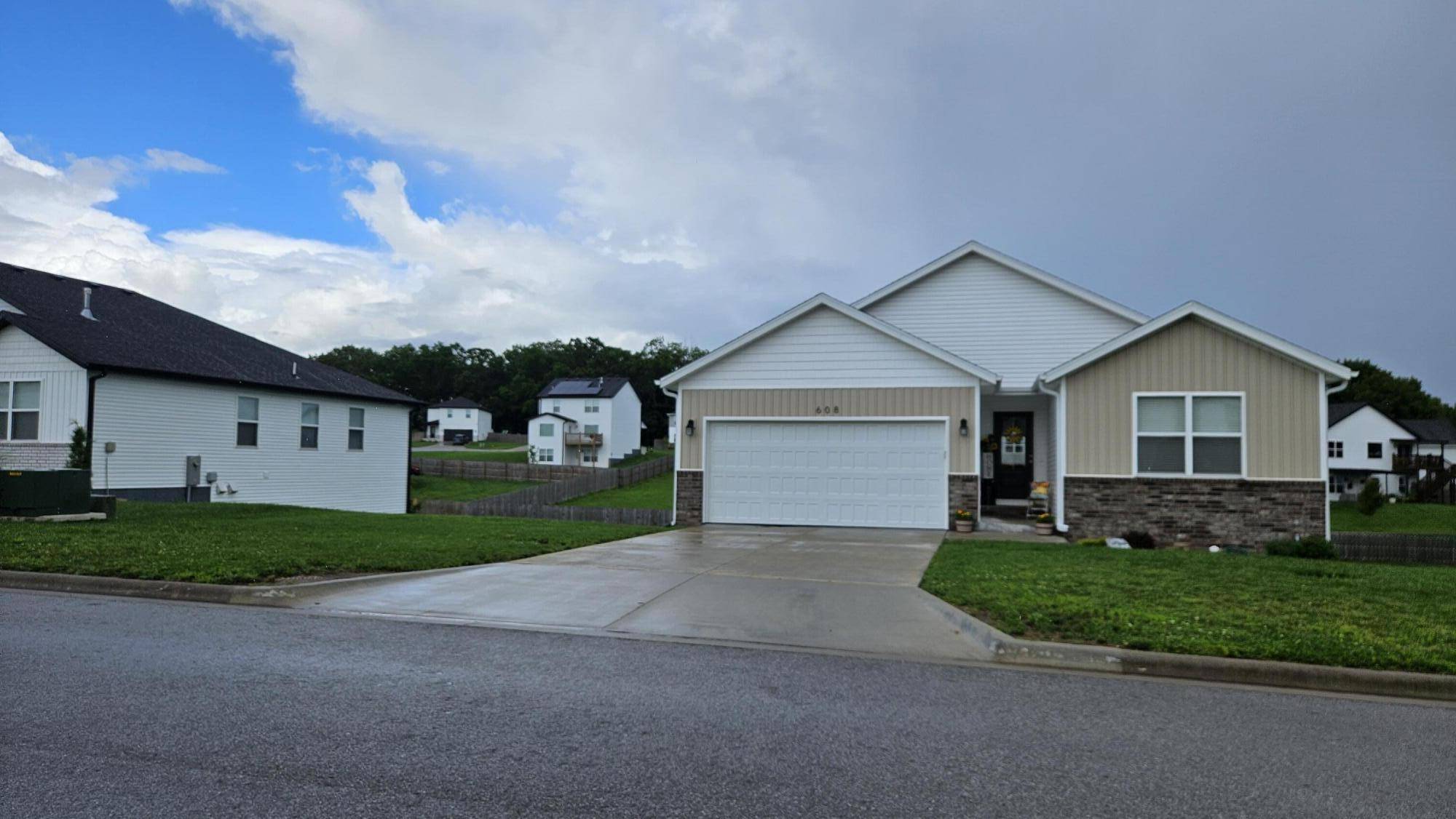 Nixa, MO 65714,608 N Cheyenne Valley RD