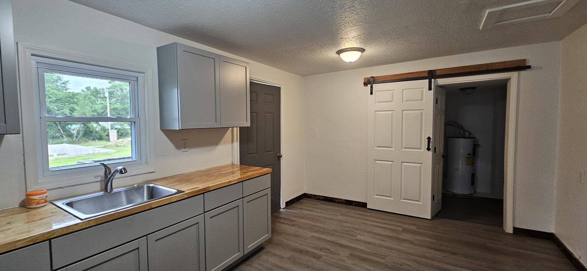Marshfield, MO 65706,305 W Bedford ST