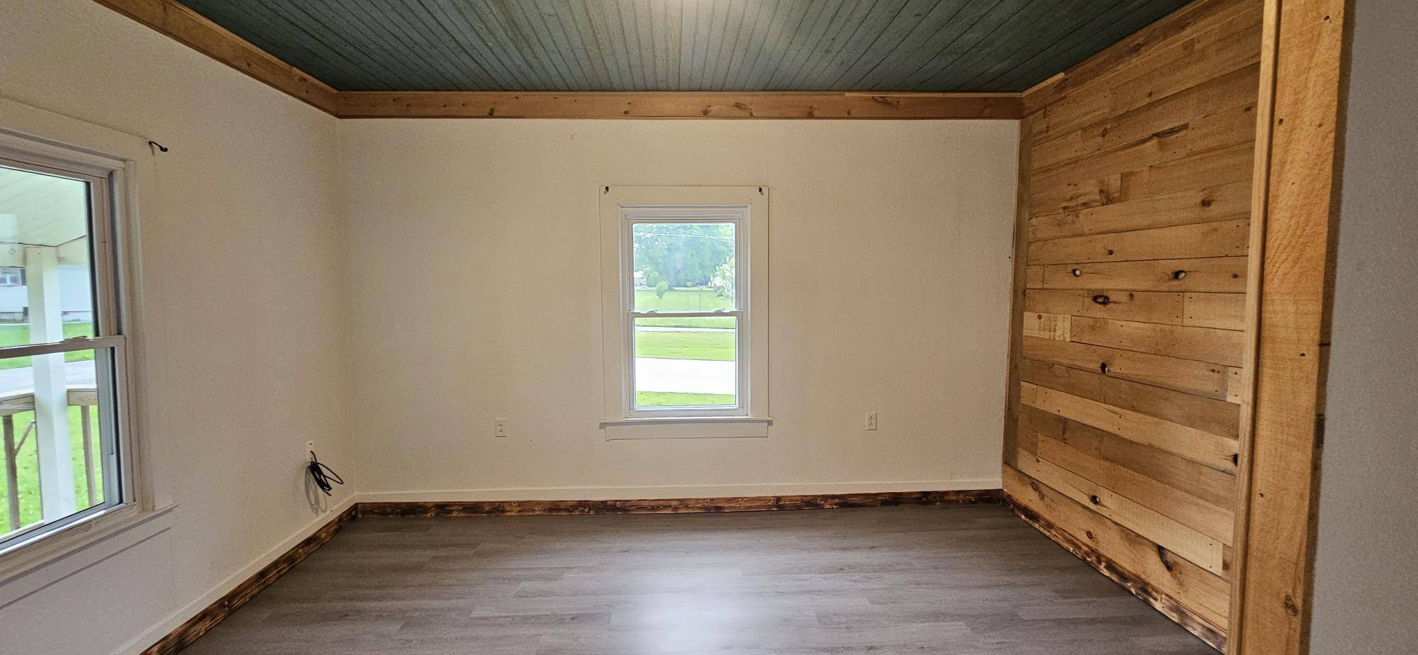 Marshfield, MO 65706,305 W Bedford ST