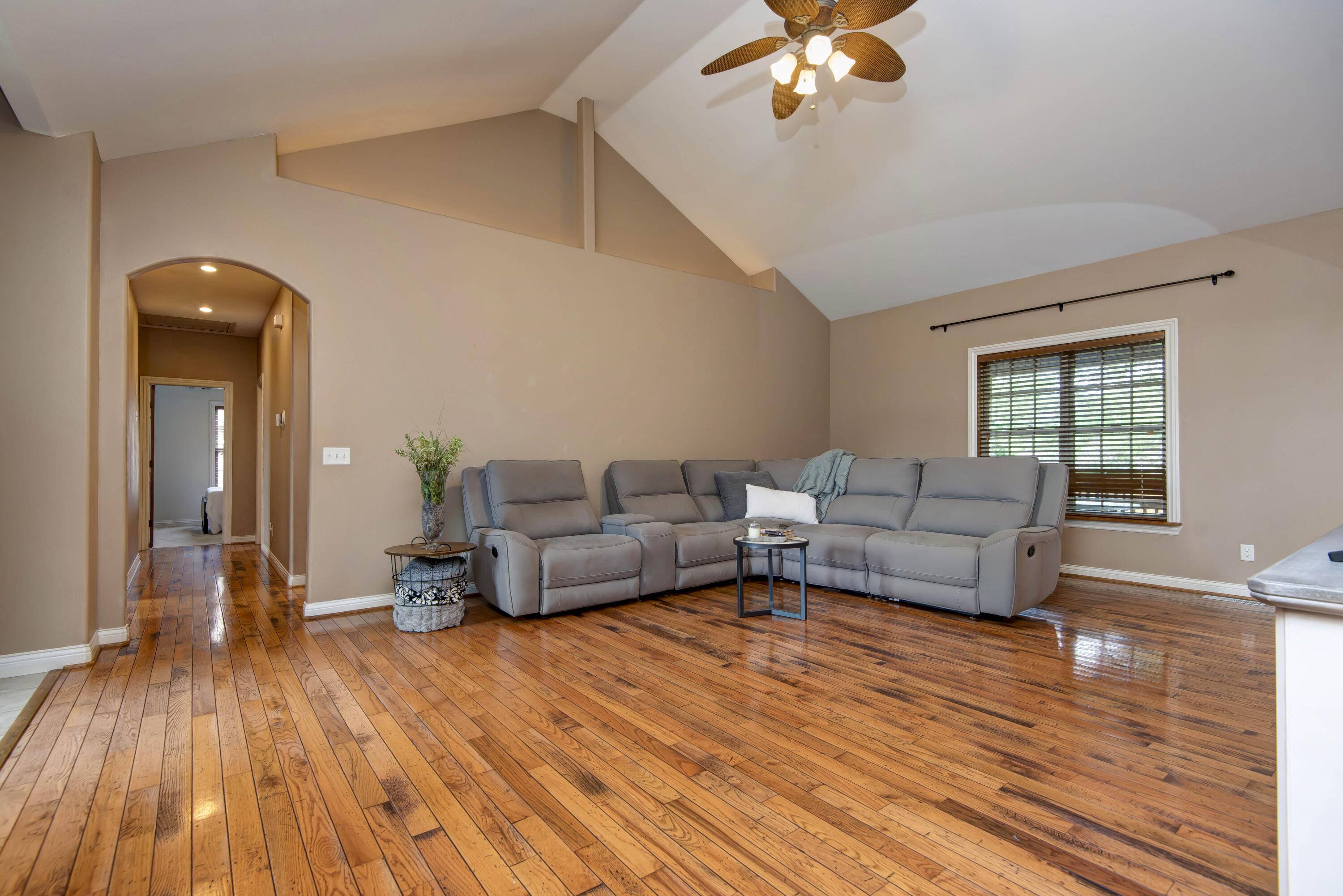 Nixa, MO 65714,710 N Cascades DR