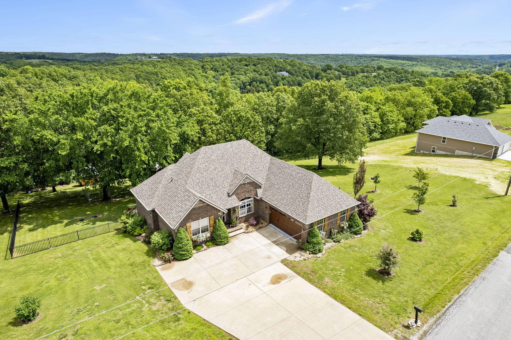 Cape Fair, MO 65624,417 Panorama DR