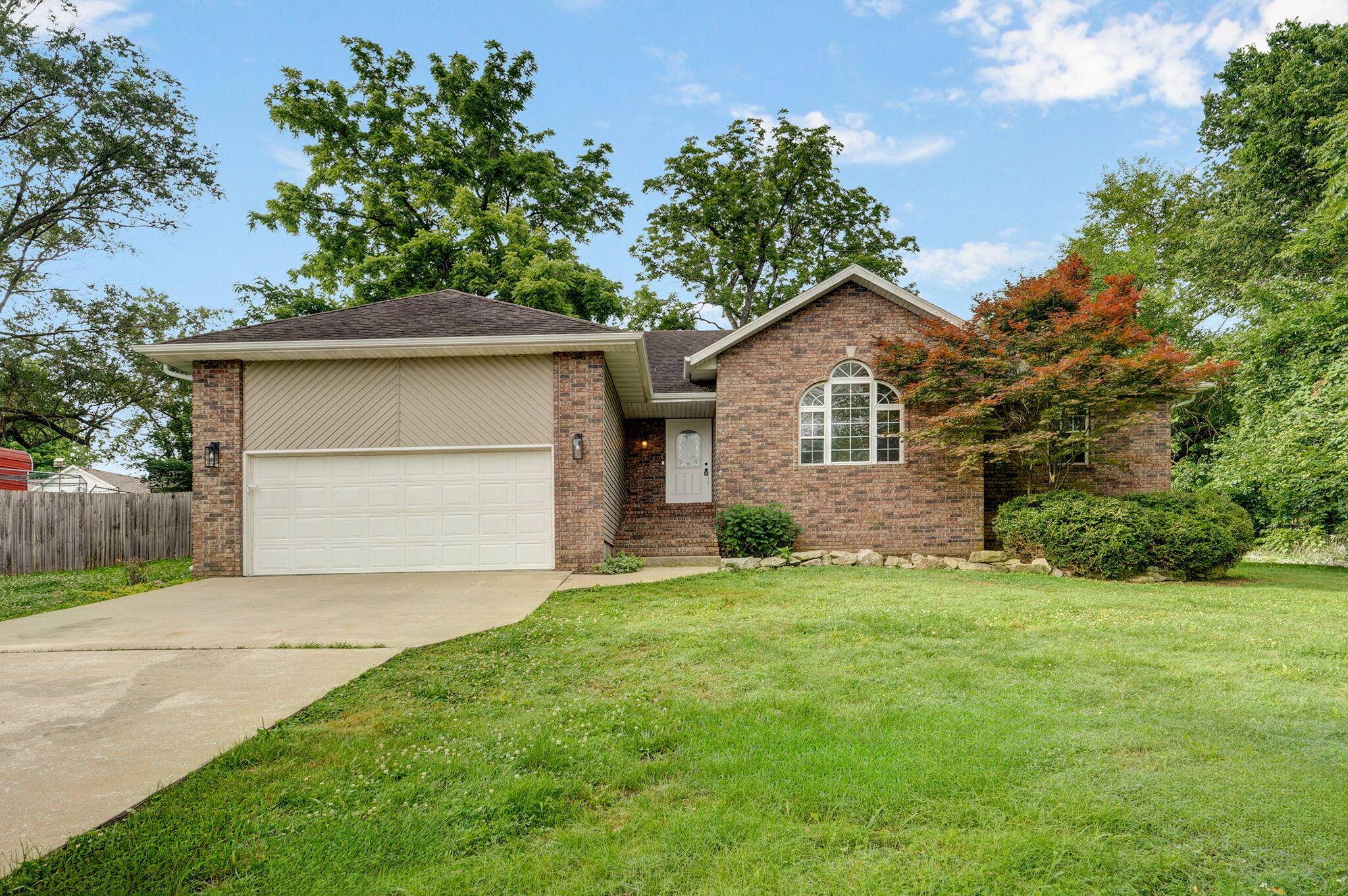 Ash Grove, MO 65604,103 Northview TER