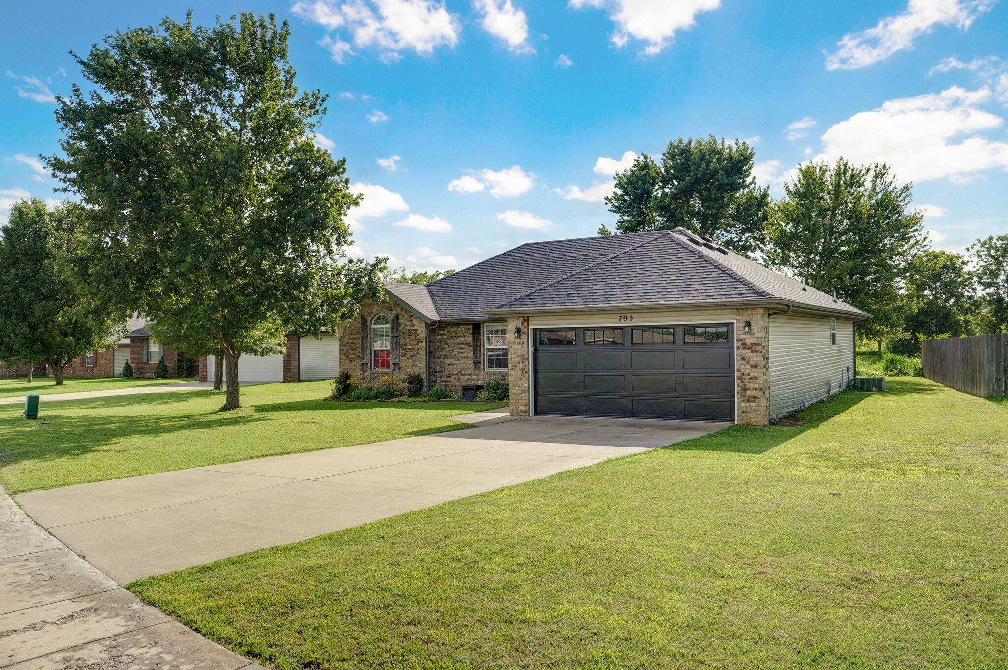 Willard, MO 65781,795 S Saratoga ST