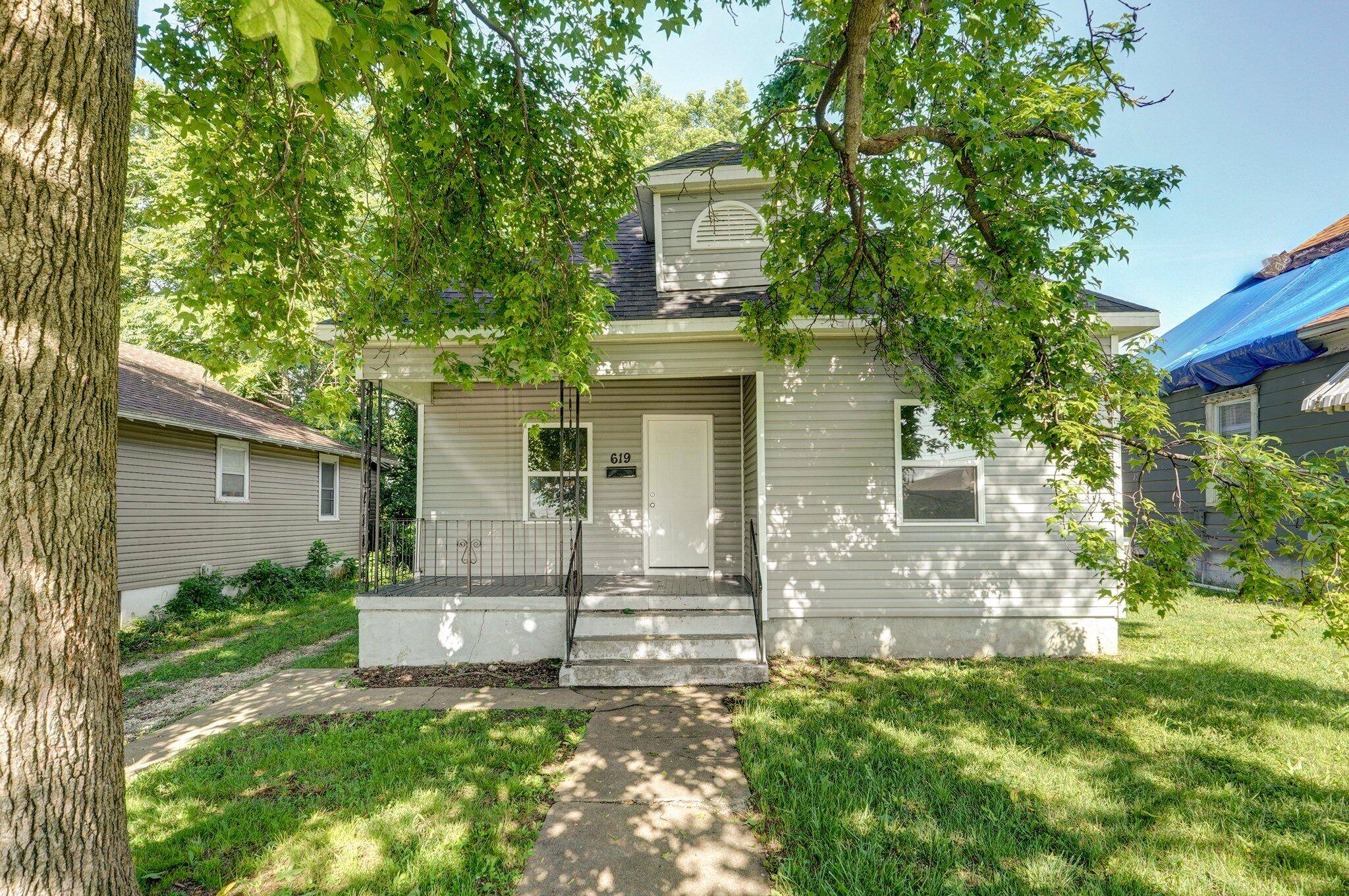 Springfield, MO 65802,619 N Nettleton AVE