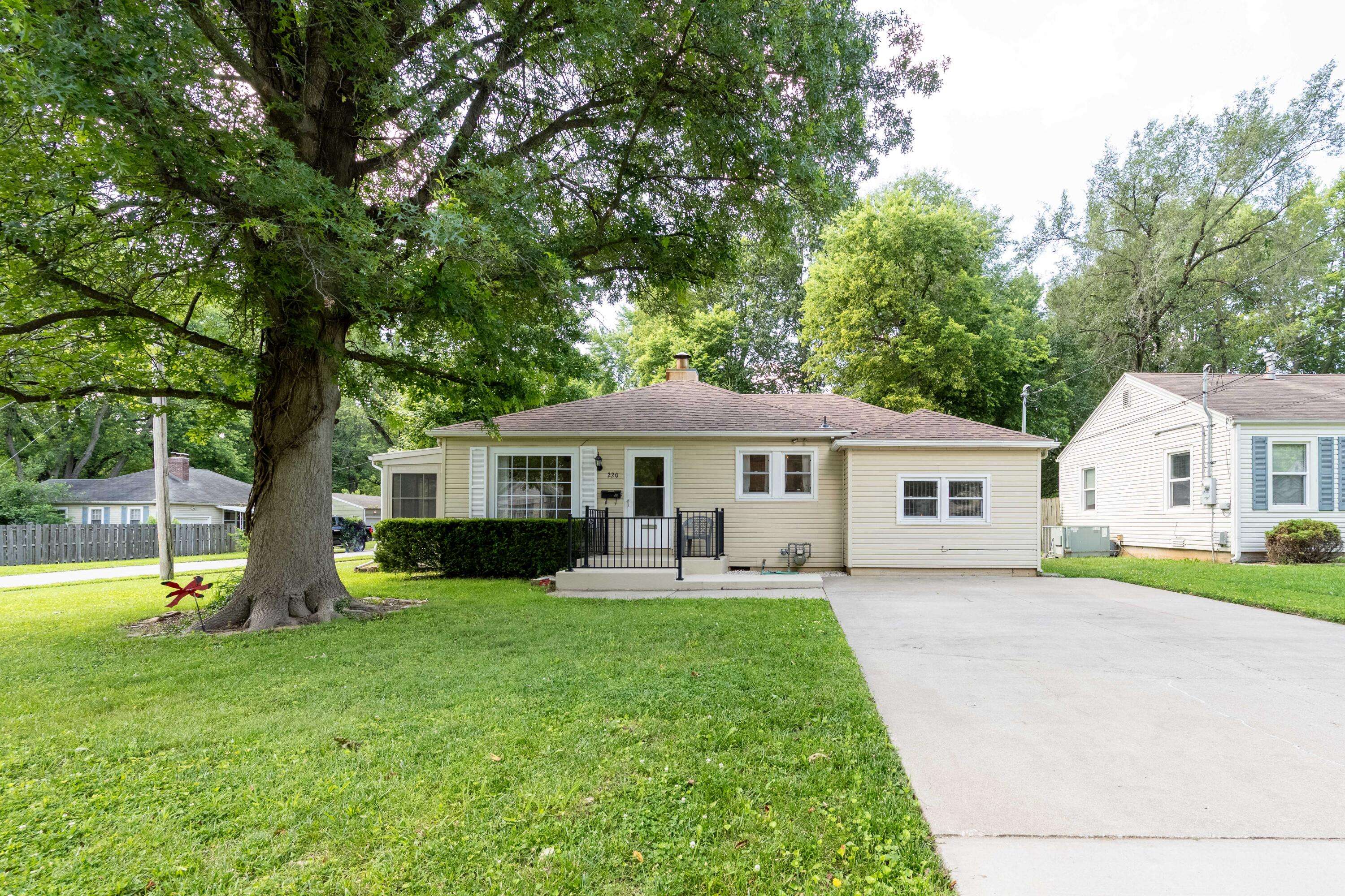 Springfield, MO 65807,220 E Portland ST