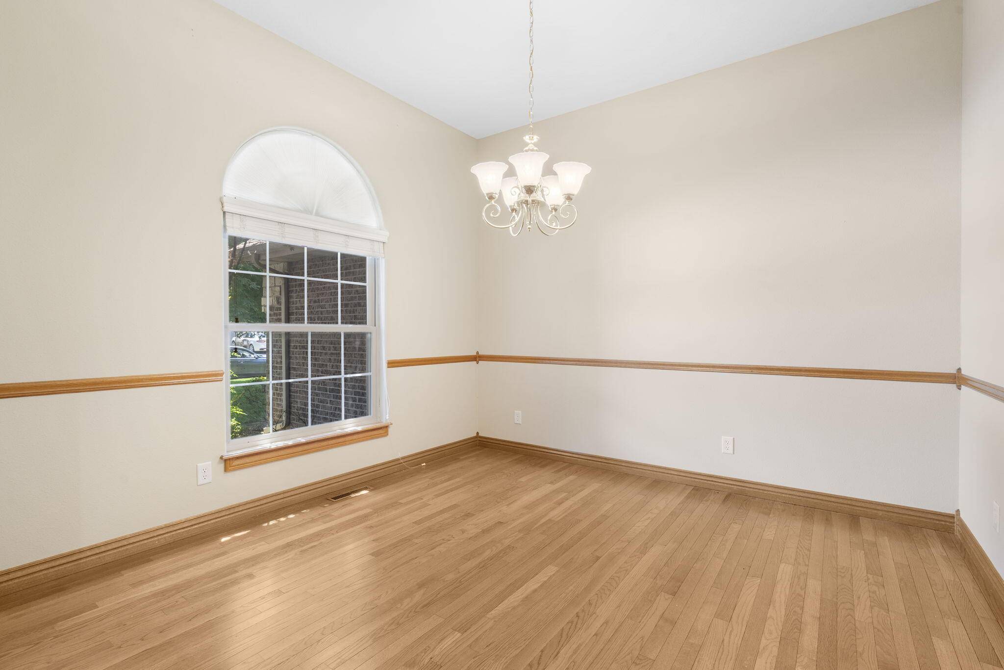 Nixa, MO 65714,711 N Milton DR
