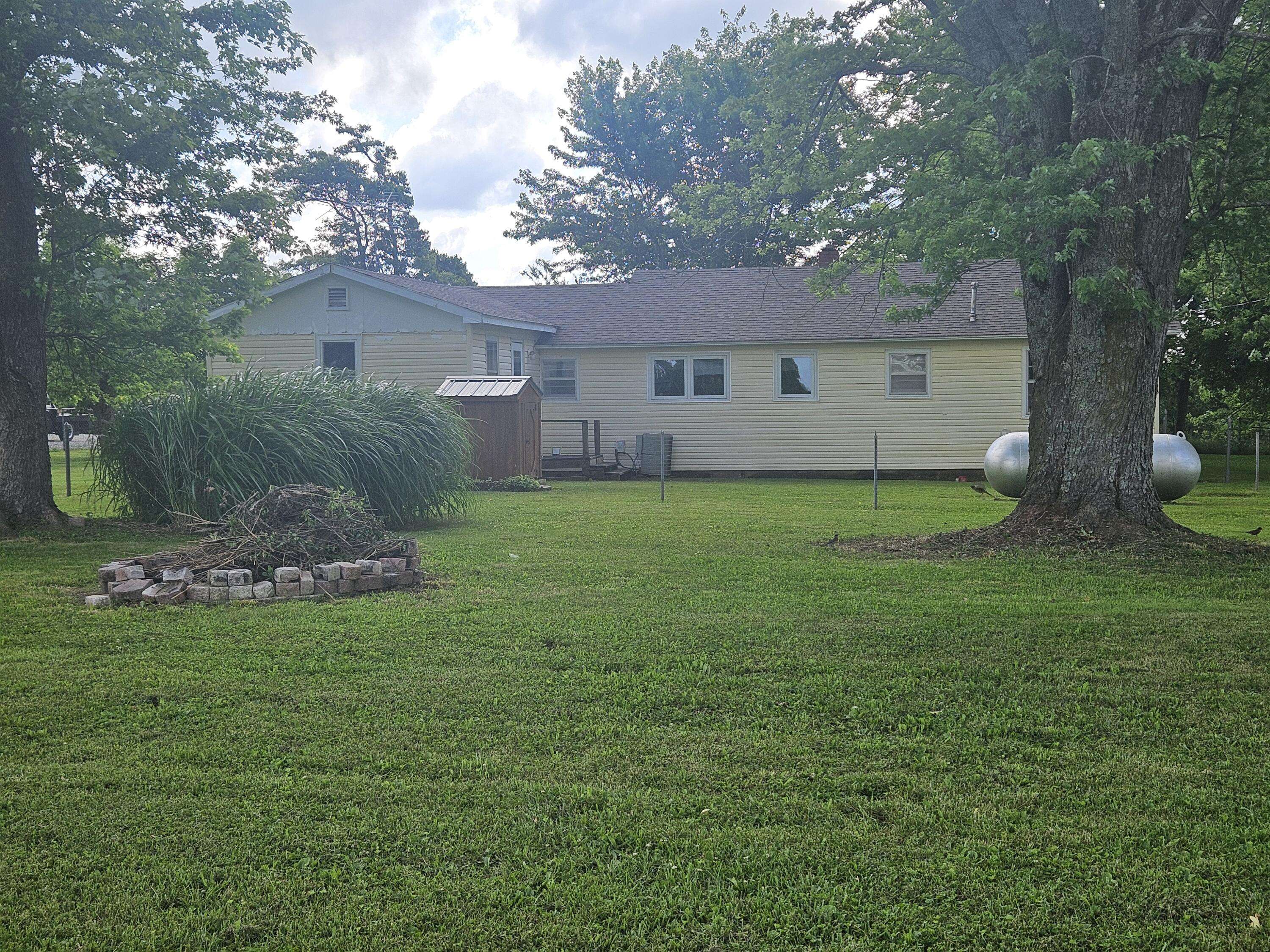 Mountain Grove, MO 65711,1713 Wall Road RD