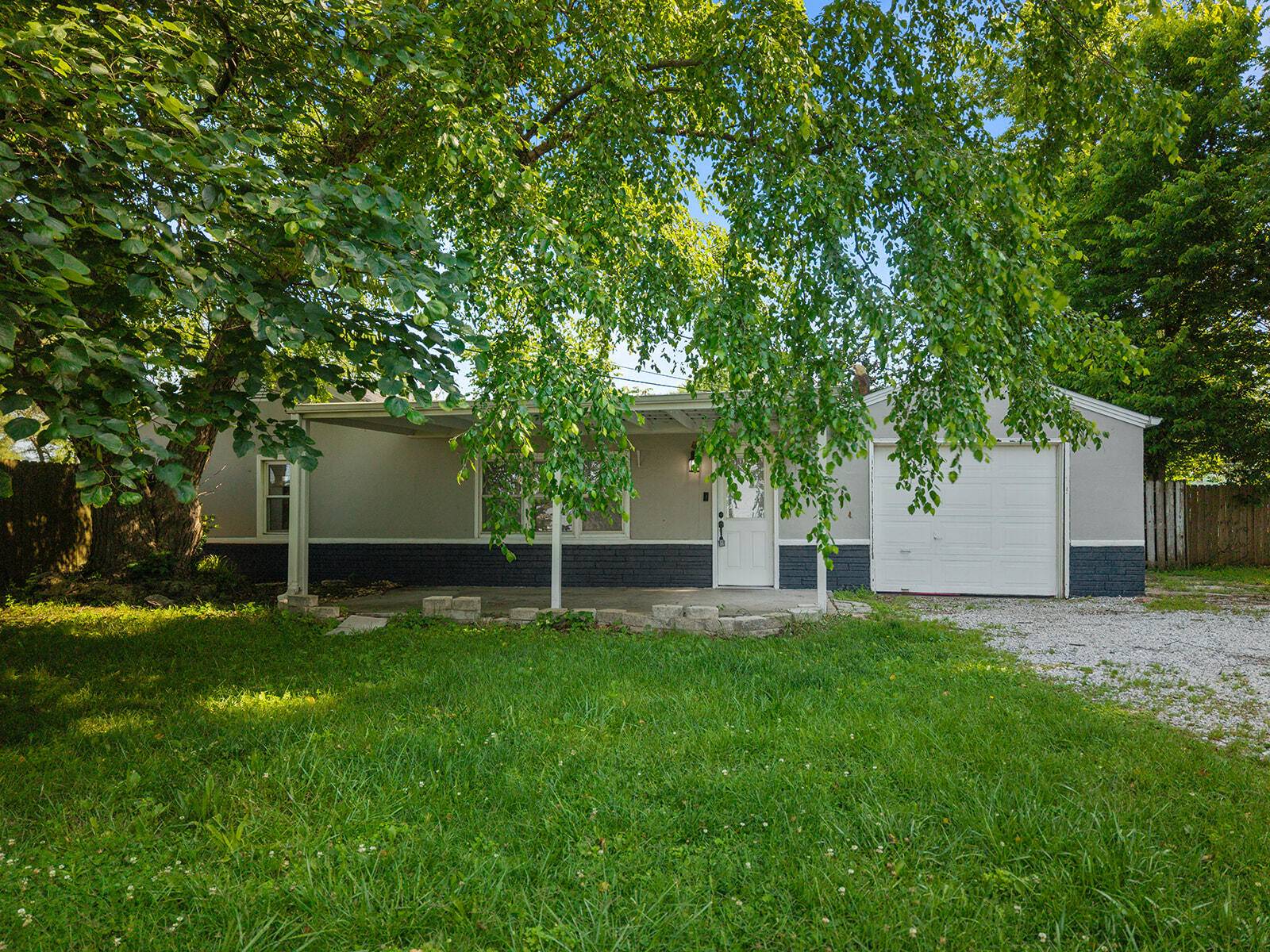 Springfield, MO 65803,2645 E Division ST