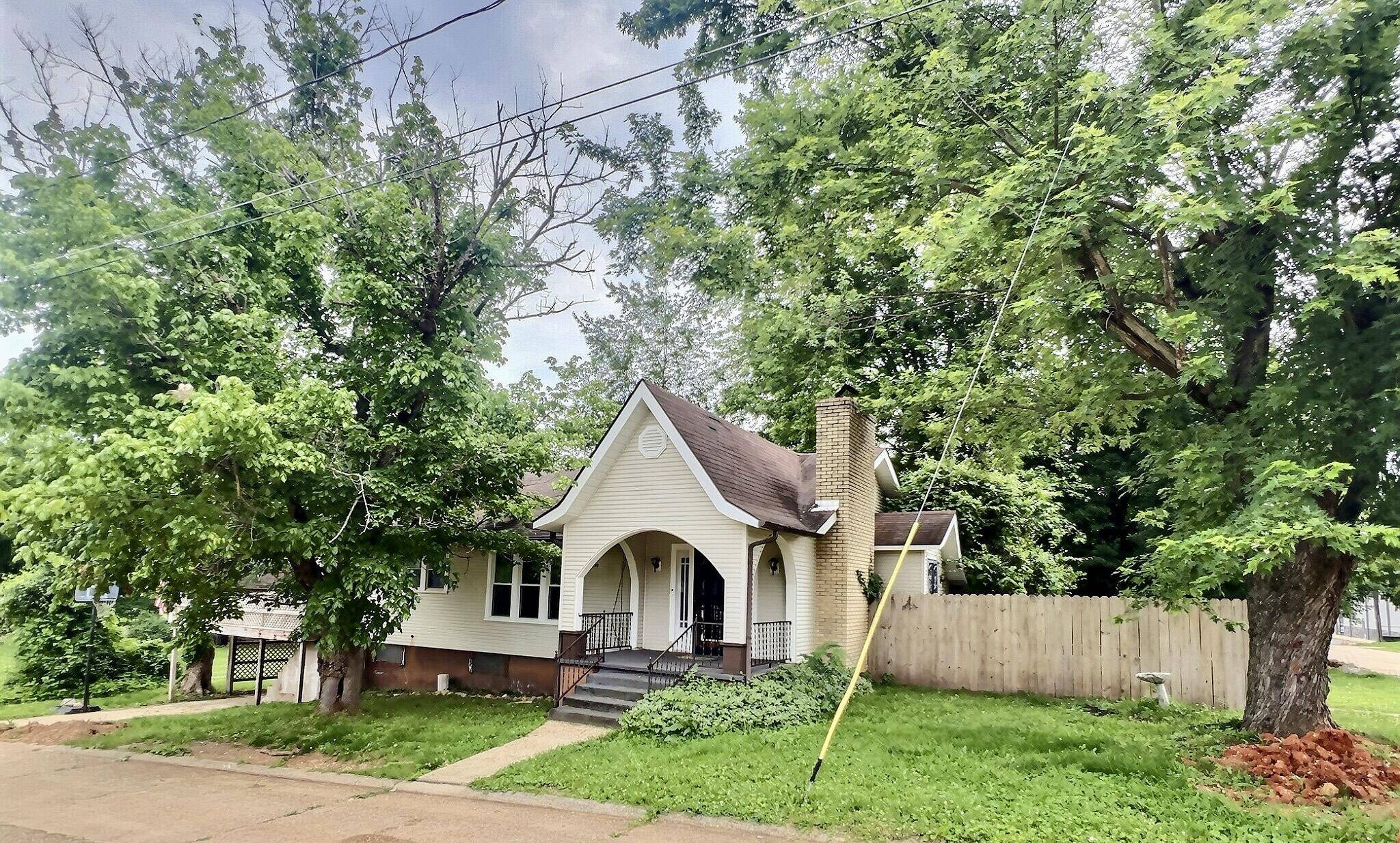 Van Buren, MO 63965,505 Sycamore ST