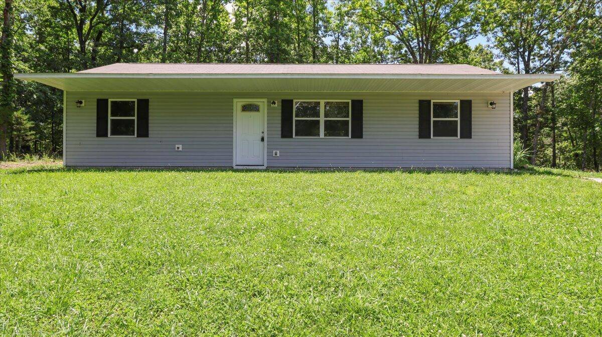 West Plains, MO 65775,8872 Private Road 6307