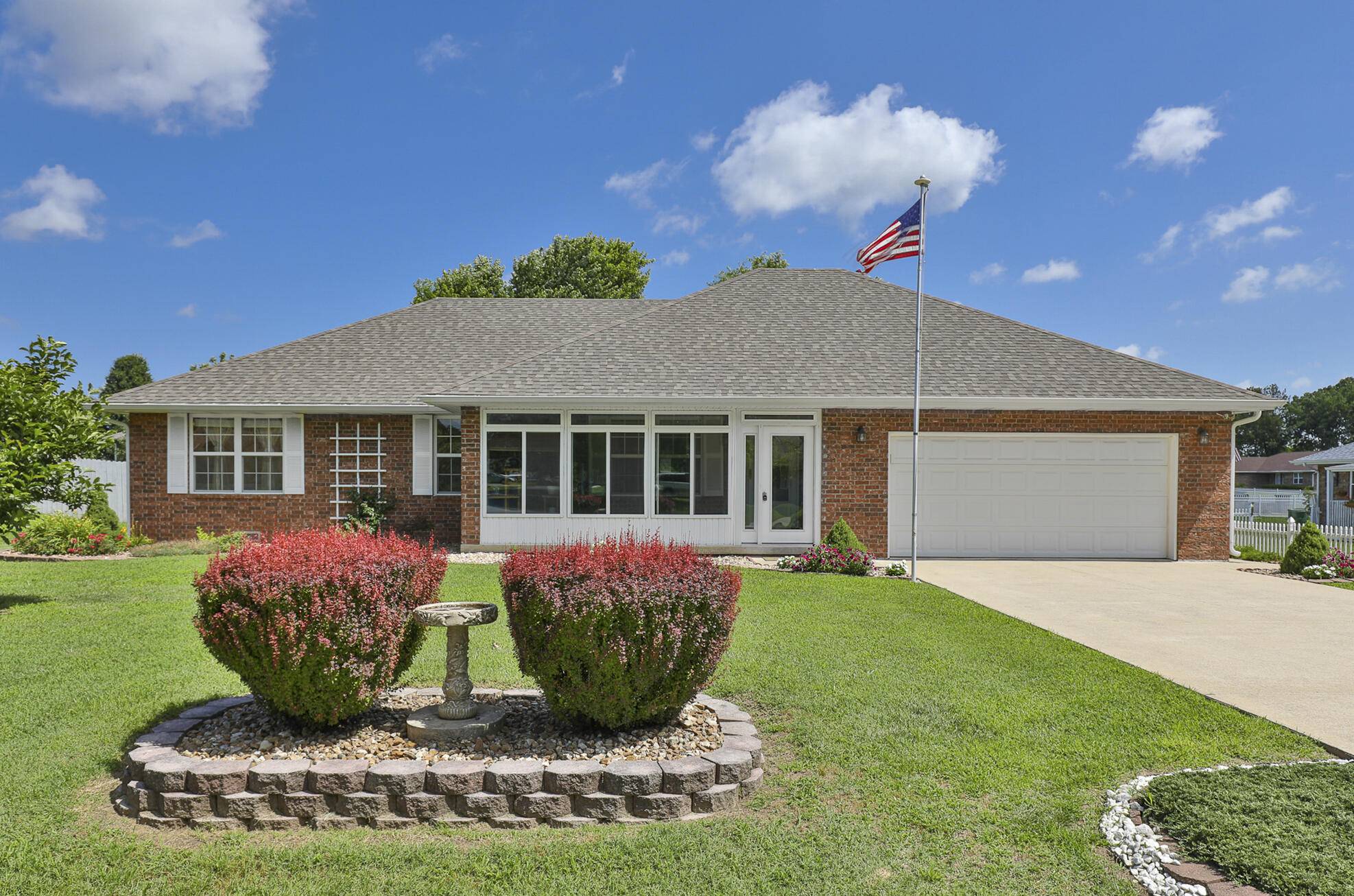 Bolivar, MO 65613,745 E Lindon ST
