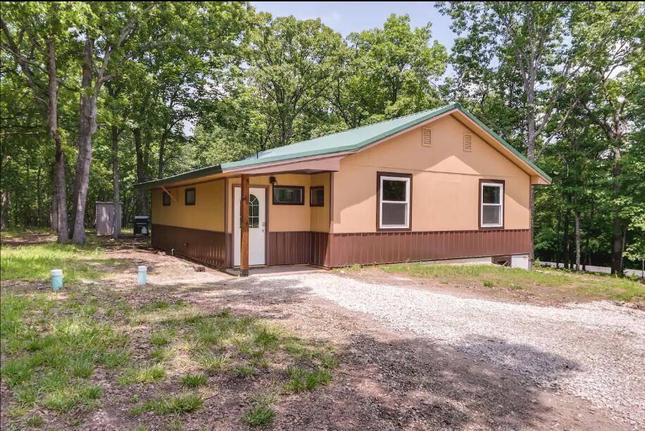 Pittsburg, MO 65724,23338 State Rte 64b
