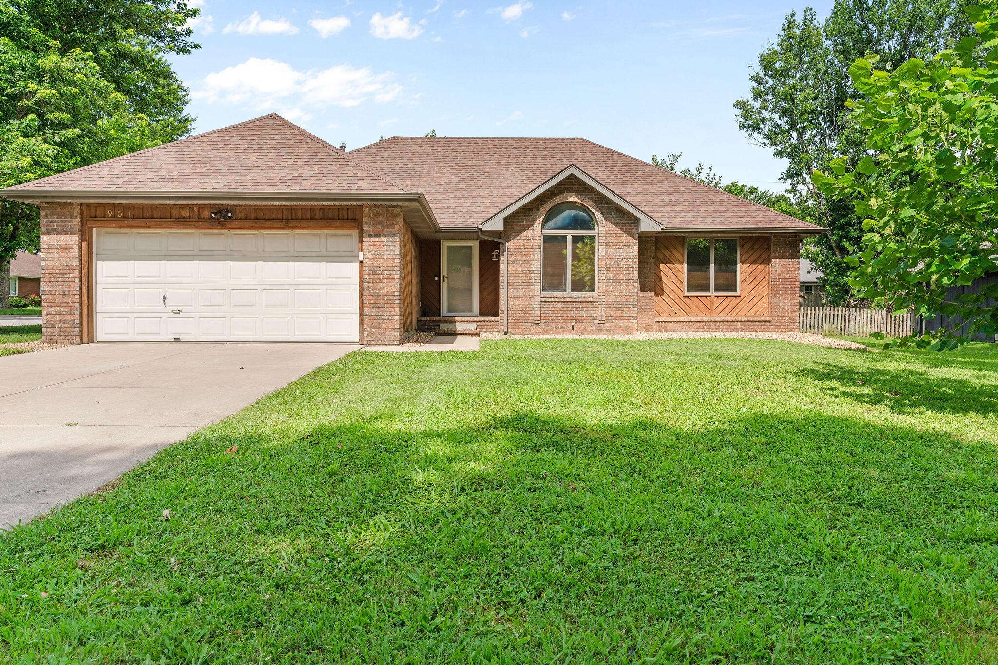Nixa, MO 65714,901 Fort CT
