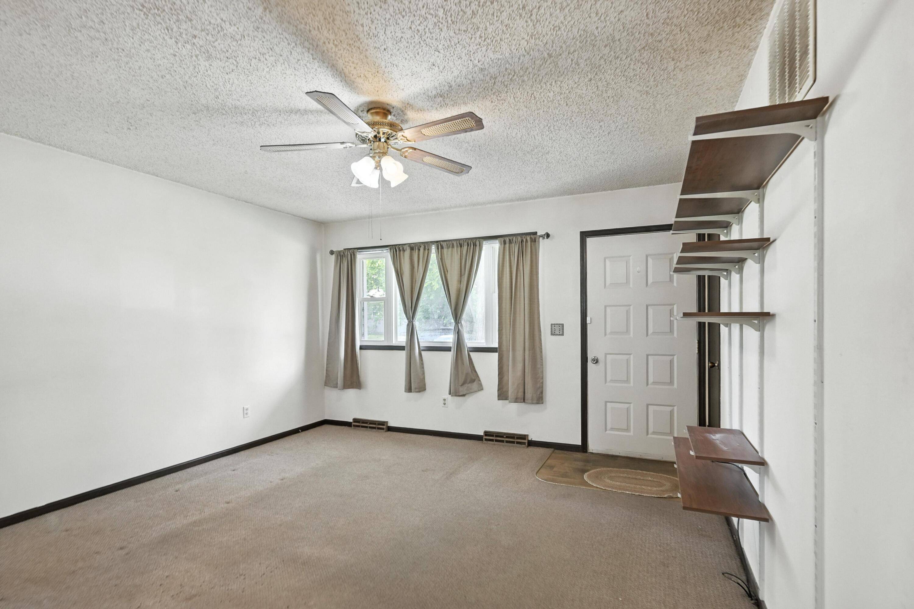 Goodman, MO 64843,209 W Pinto Street
