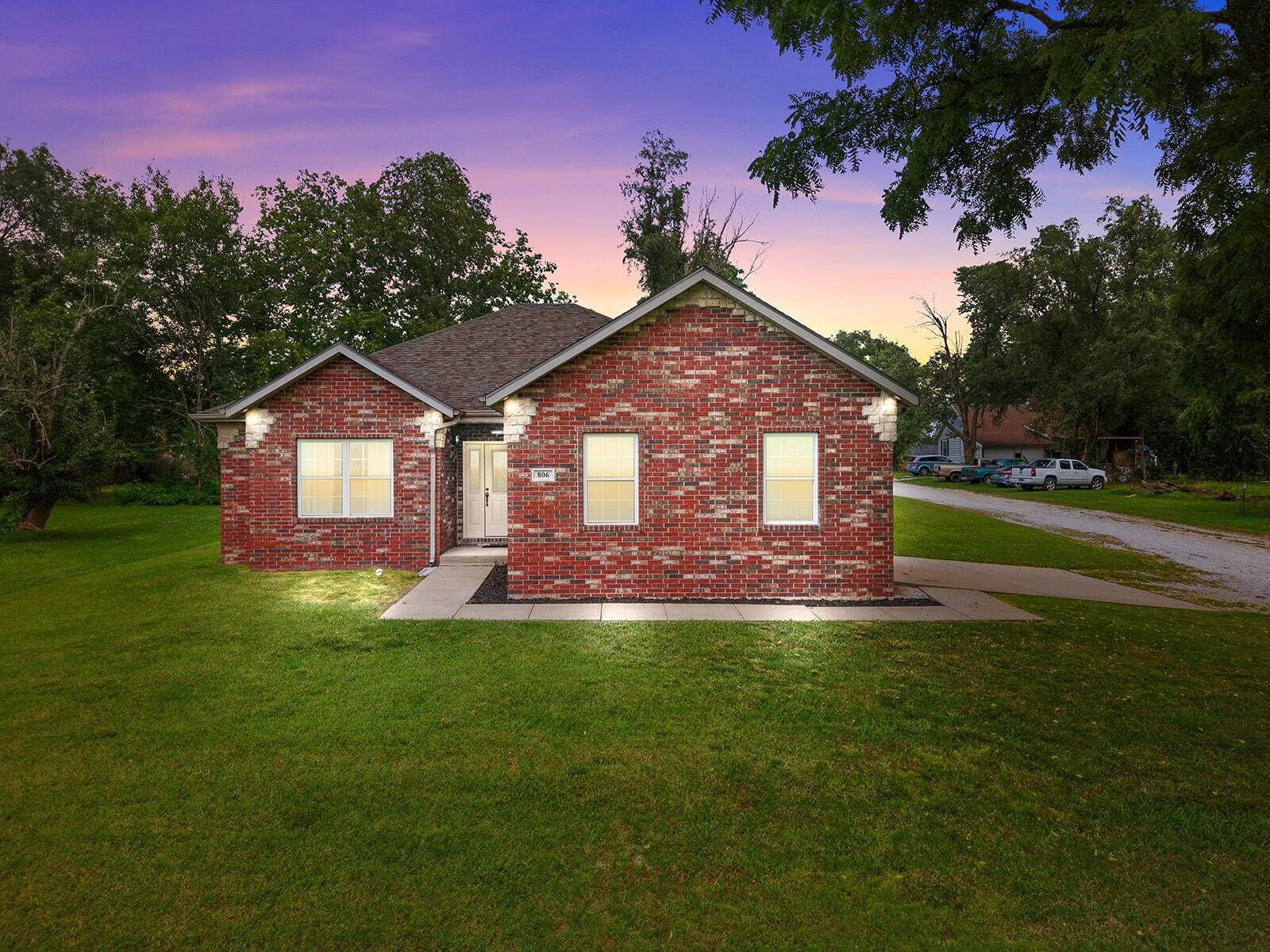 Ash Grove, MO 65604,806 E Grant ST