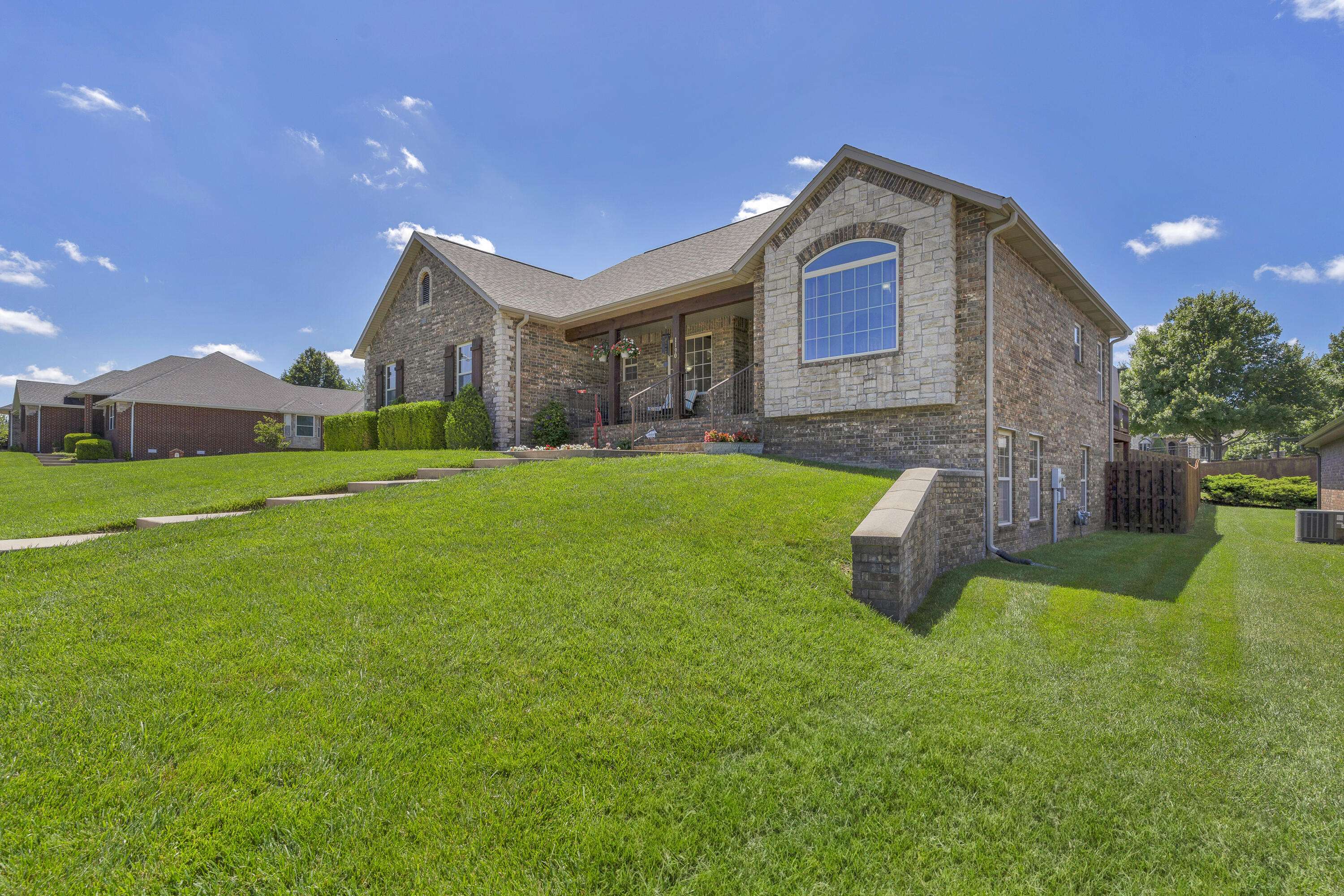 Springfield, MO 65803,1190 E Headley ST