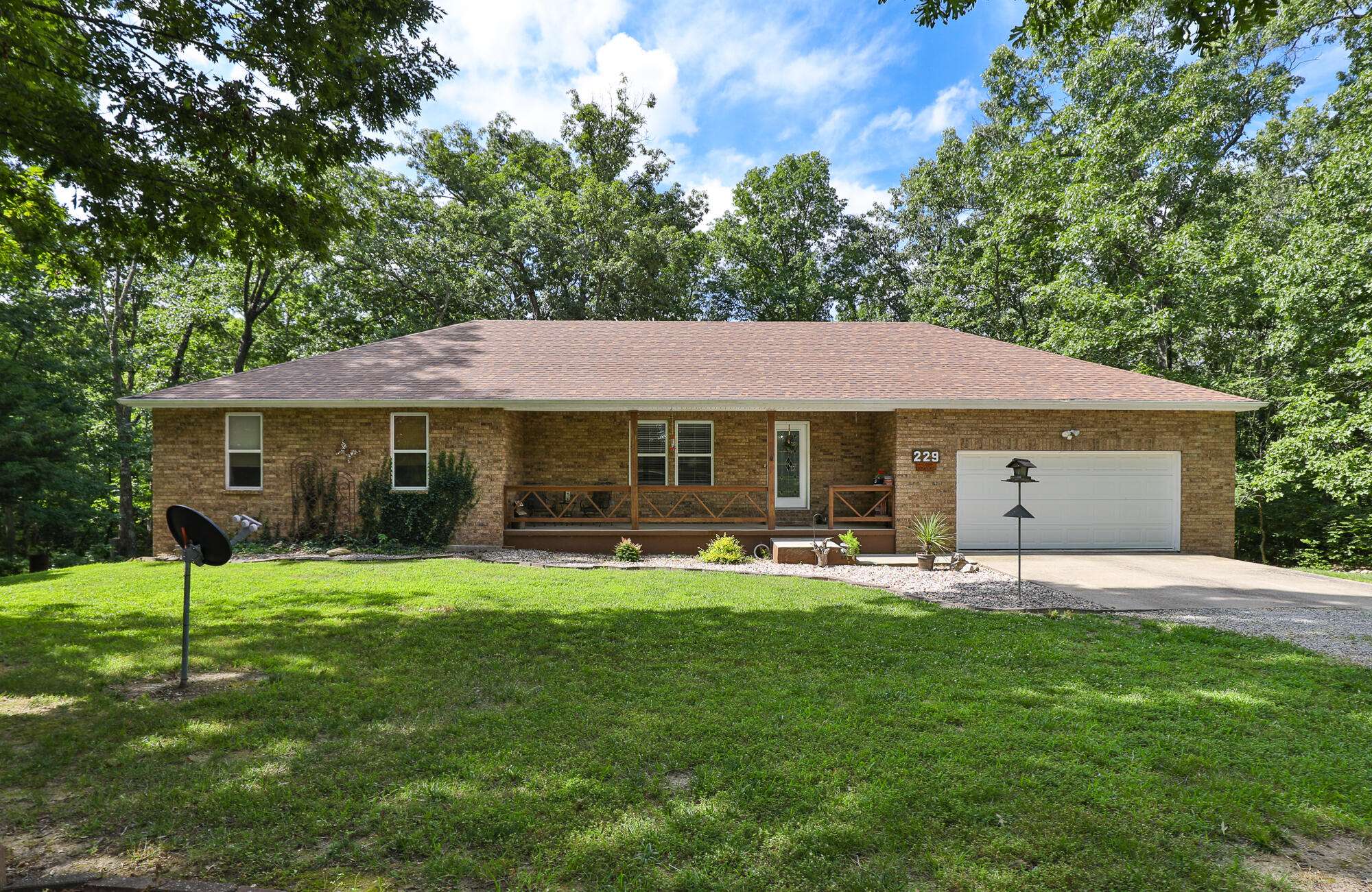 Marshfield, MO 65706,229 Valley Vista LN