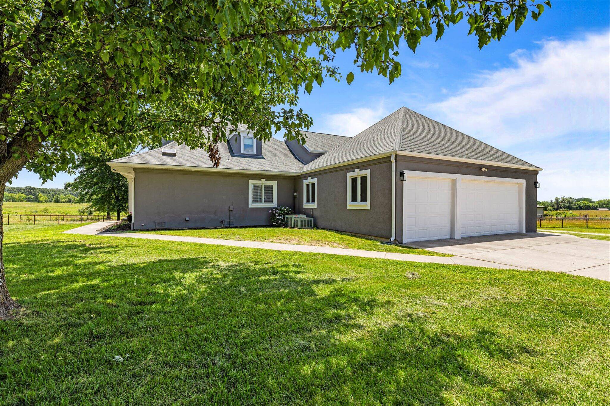 Strafford, MO 65757,4201 N Farm Rd 205