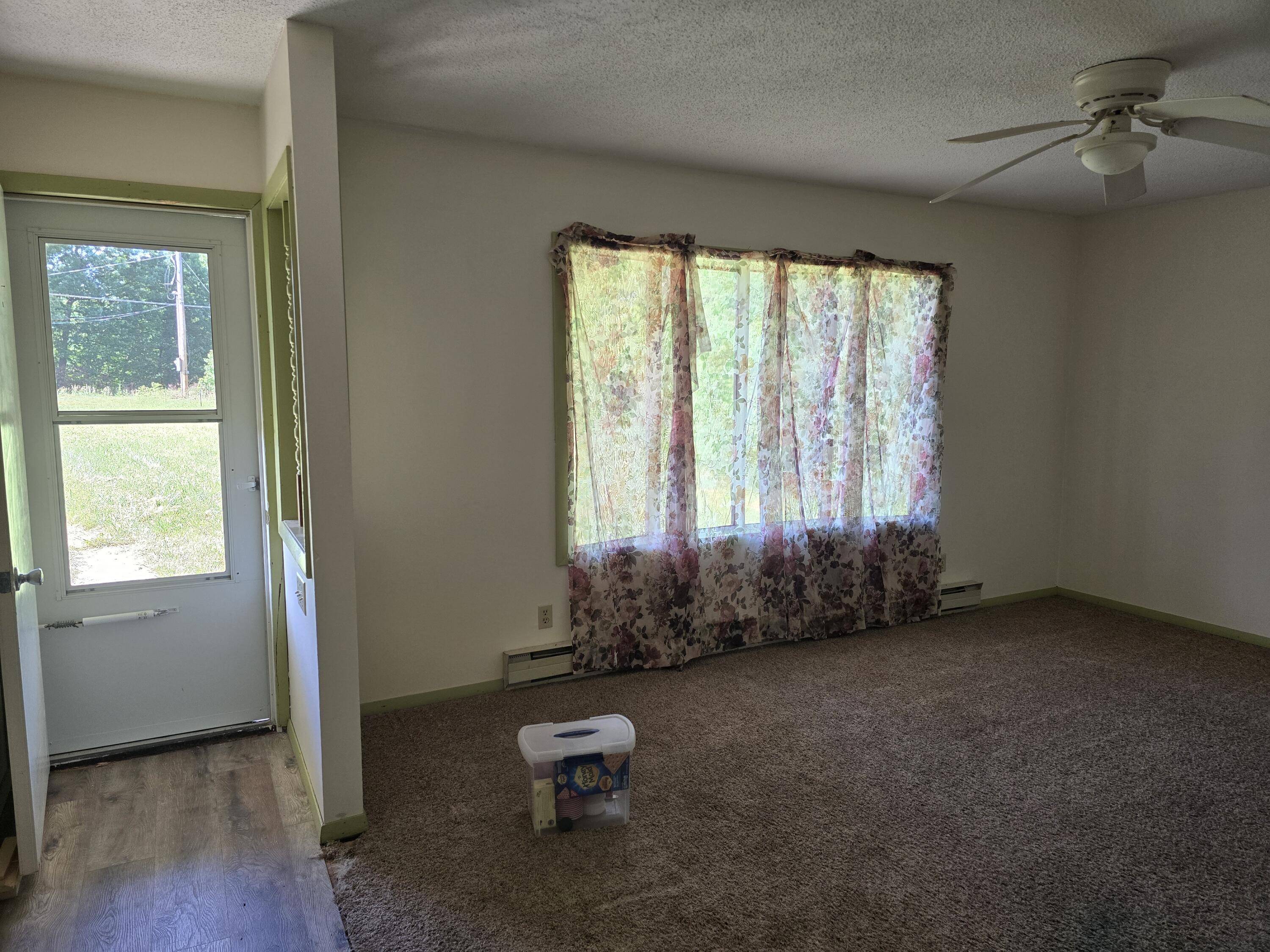 Ava, MO 65608,5264 W St Highway 14