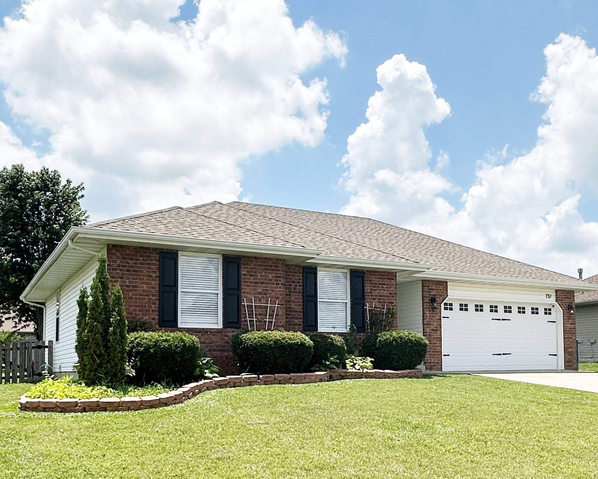 Rogersville, MO 65742,751 Logan ST
