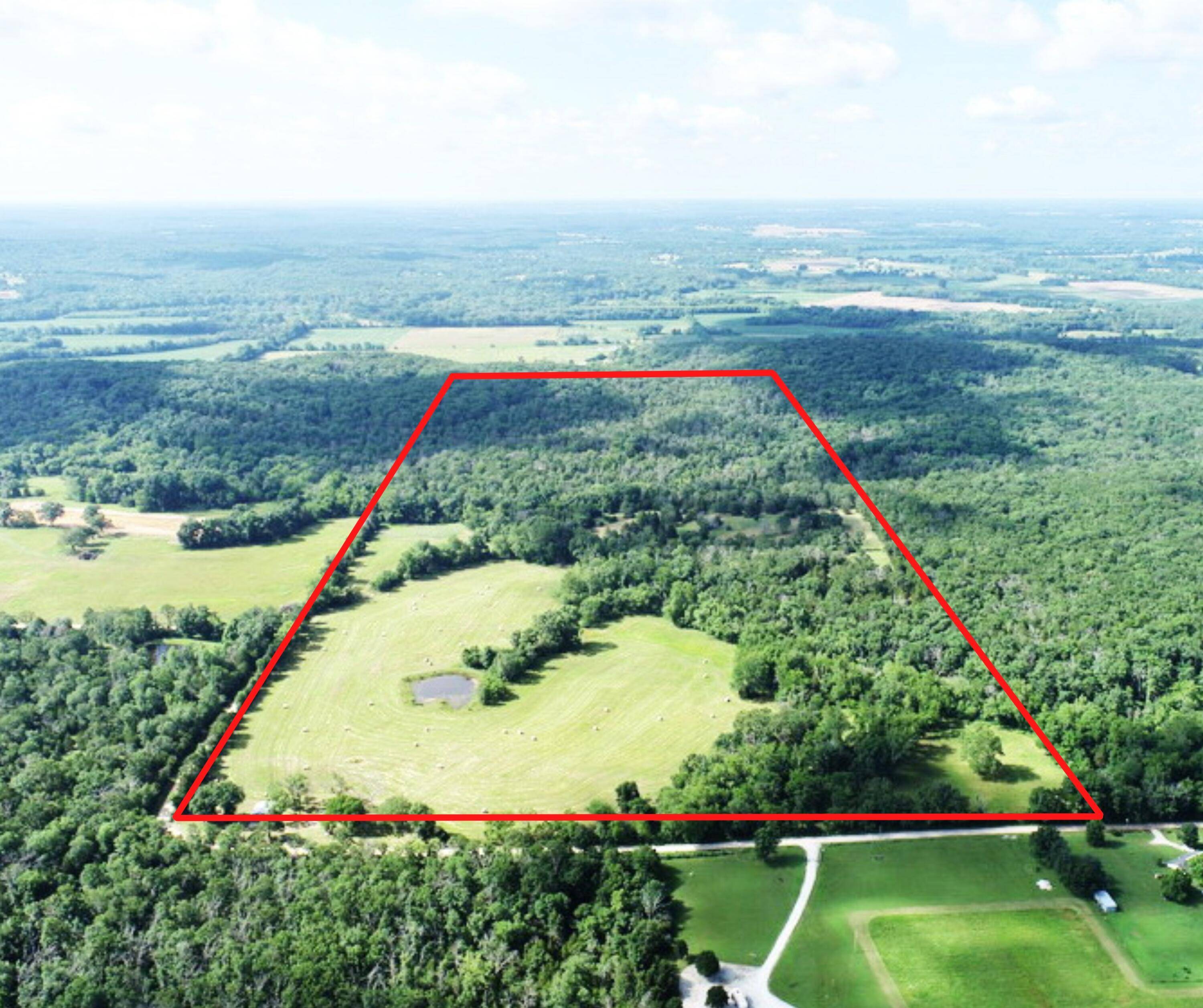 Osceola, MO 64776,230 SE 800 RD